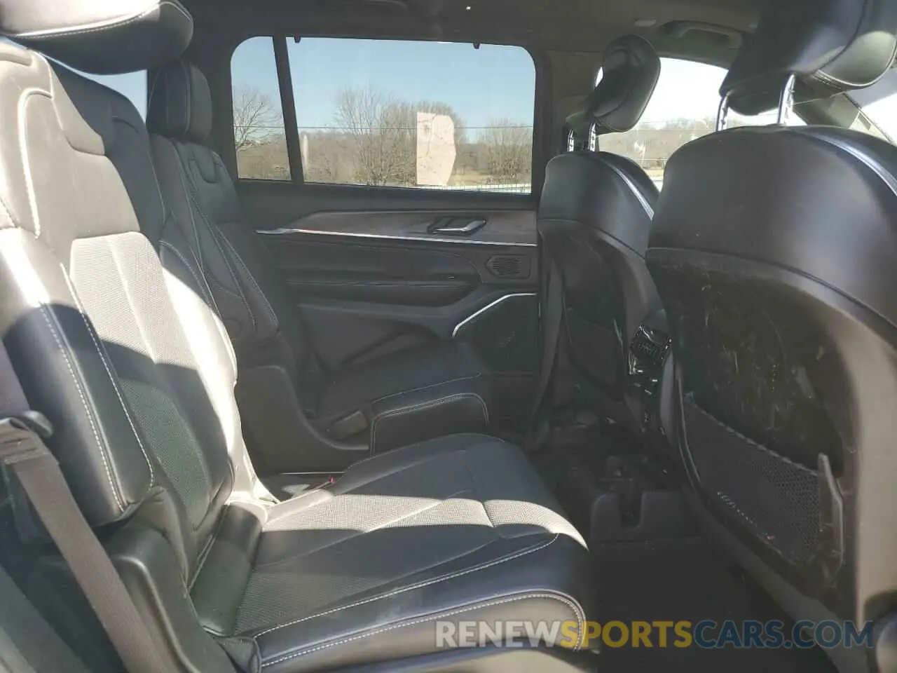12 fotografías del automóvil dañado 1C4RJKDG1R8554556 JEEP GRAND CHER 2024