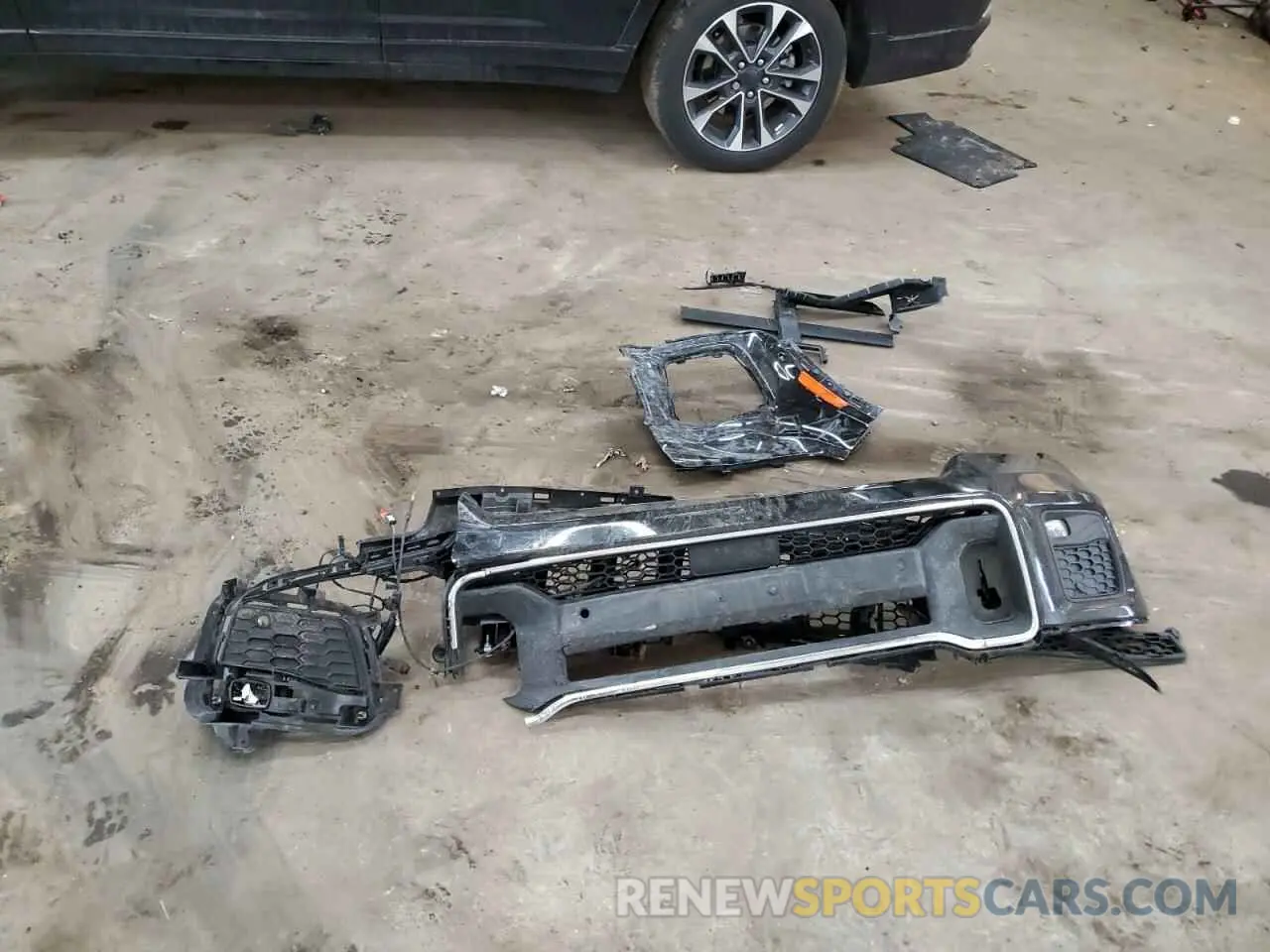15 fotografías del automóvil dañado 1C4RJKDT9R8502489 JEEP GRAND CHER 2024