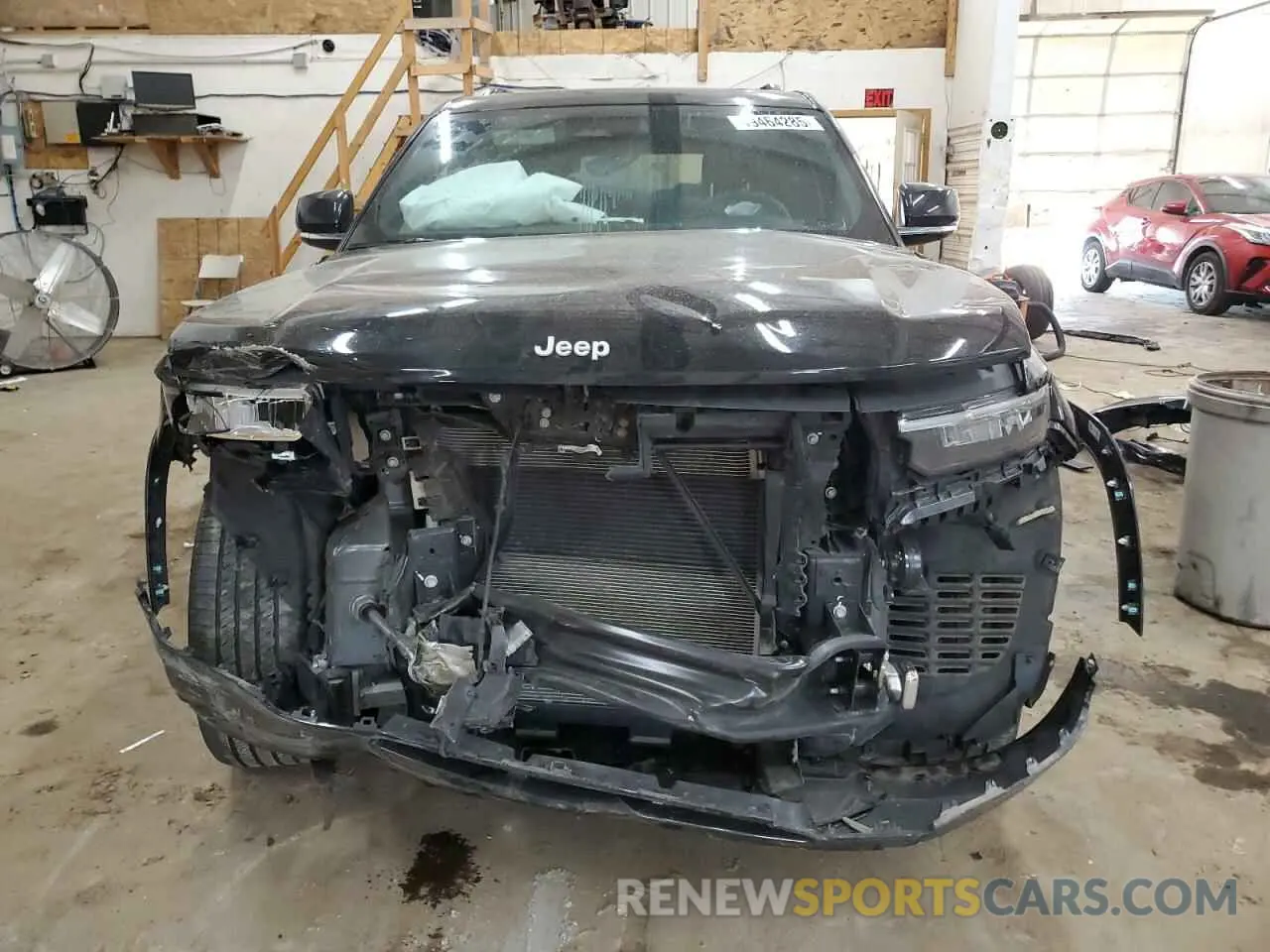 5 fotografías del automóvil dañado 1C4RJKDT9R8502489 JEEP GRAND CHER 2024