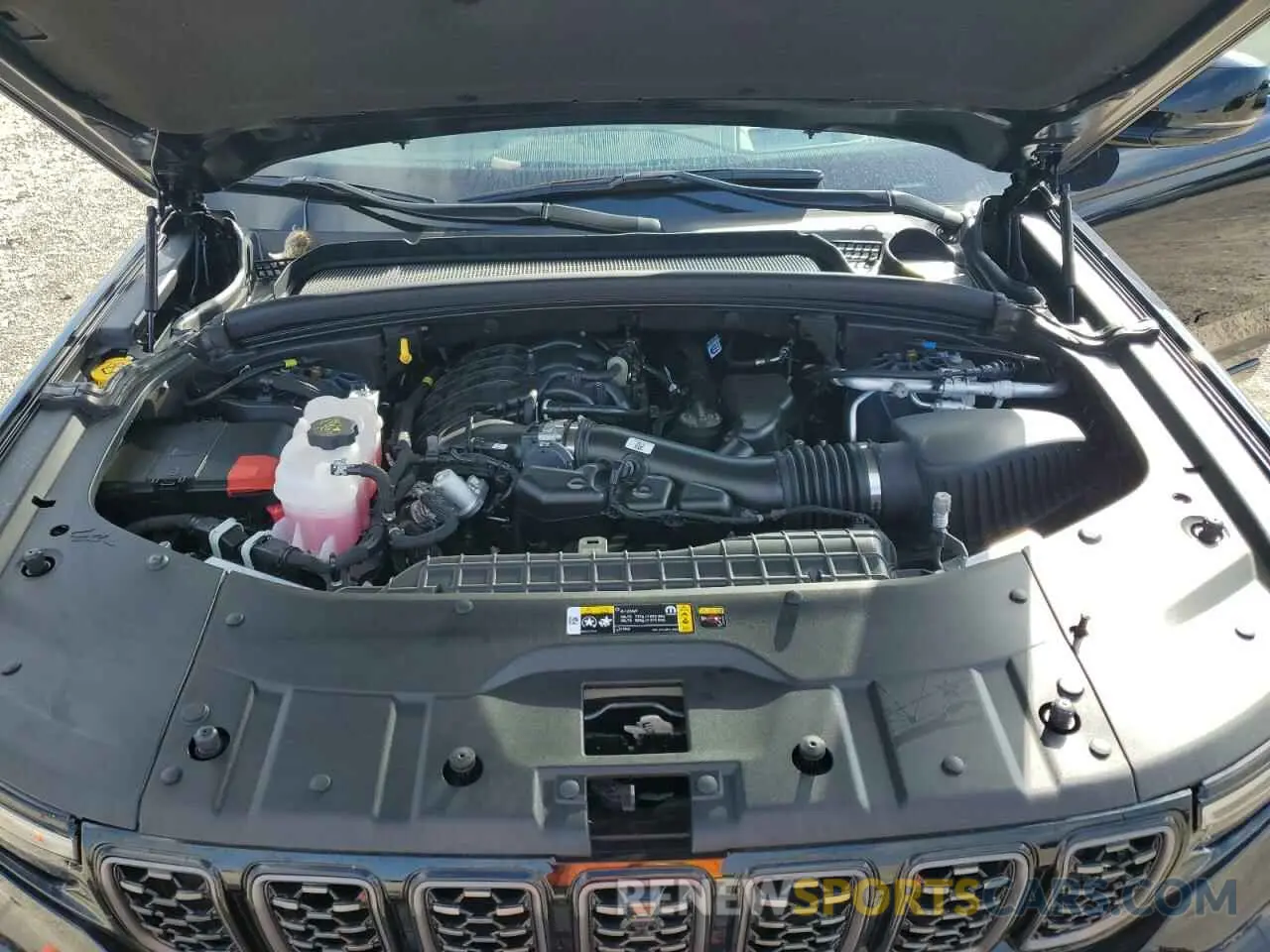 13 fotografías del automóvil dañado 1C4RJKEG2R8554595 JEEP GRAND CHER 2024