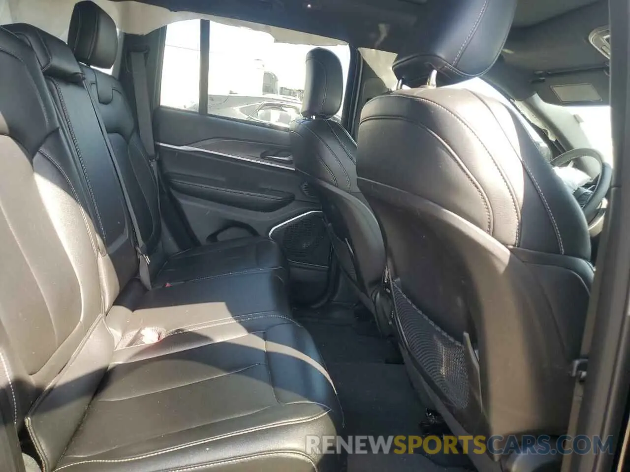 11 fotografías del automóvil dañado 1C4RJYB62R8541876 JEEP GRAND CHER 2024
