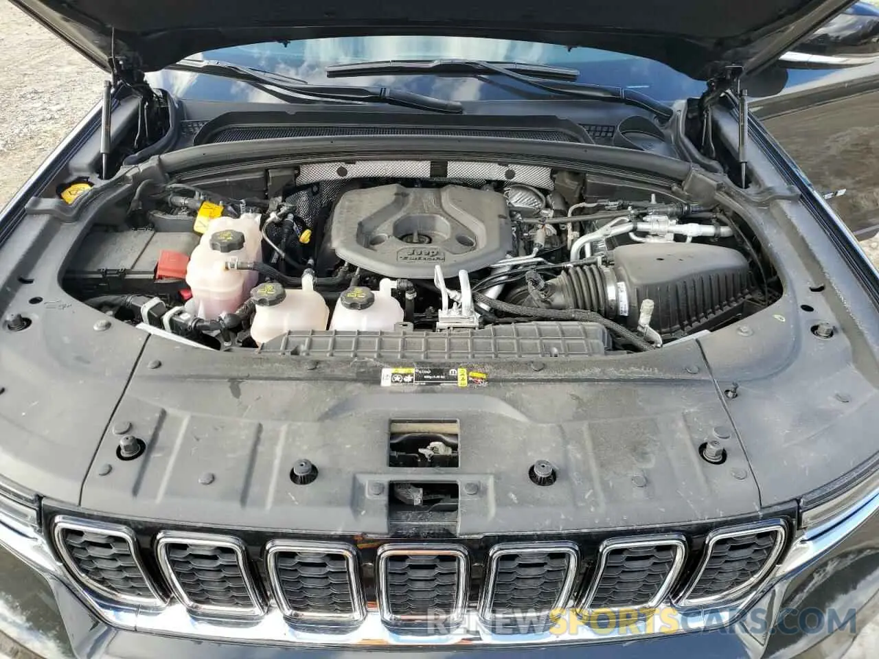 12 fotografías del automóvil dañado 1C4RJYB69RC117575 JEEP GRAND CHER 2024