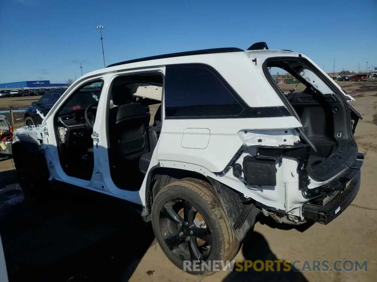 2 fotografías del automóvil dañado 1C4RJHBG4SC294730 JEEP GRAND CHER 2025