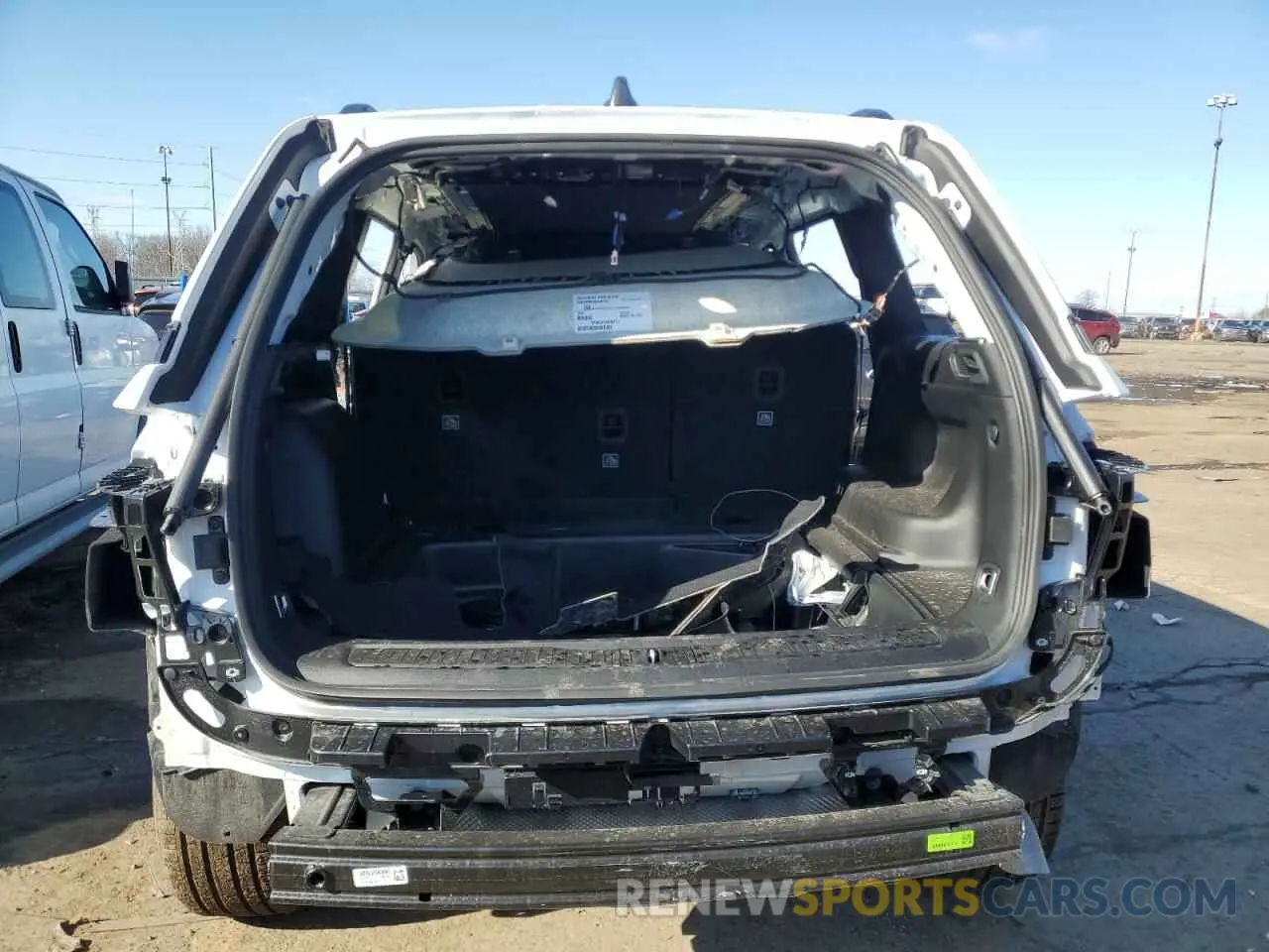 6 fotografías del automóvil dañado 1C4RJHBG4SC294730 JEEP GRAND CHER 2025