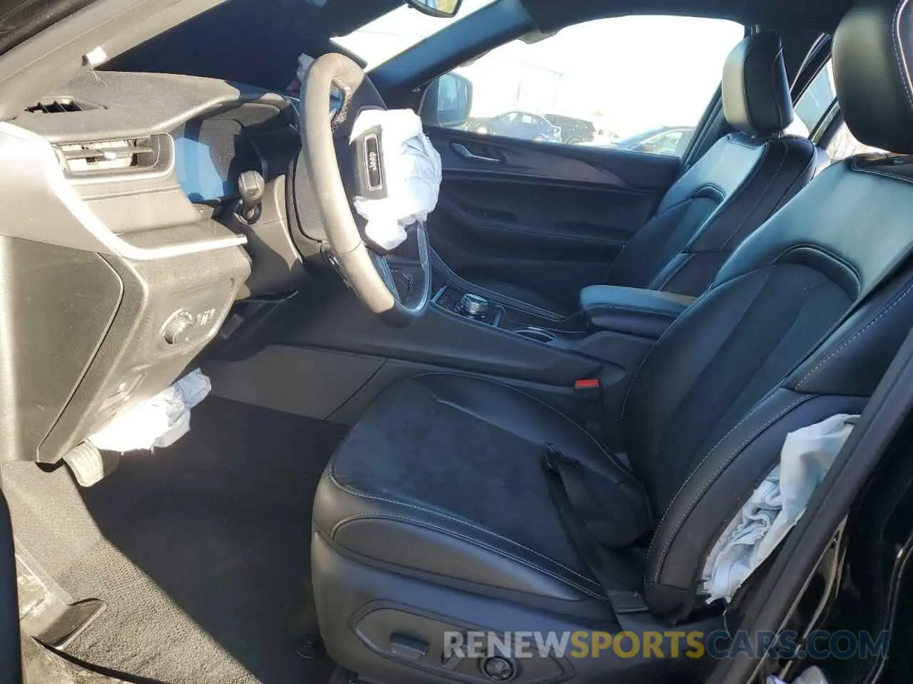 7 fotografías del automóvil dañado 1C4RJJAG2S8631696 JEEP GRAND CHER 2025