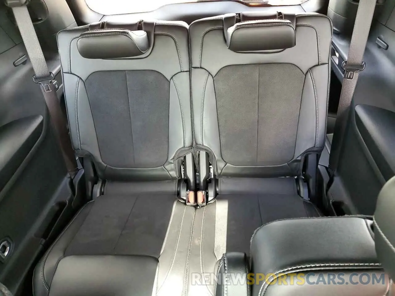 10 fotografías del automóvil dañado 1C4RJKAG0S8659115 JEEP GRAND CHER 2025