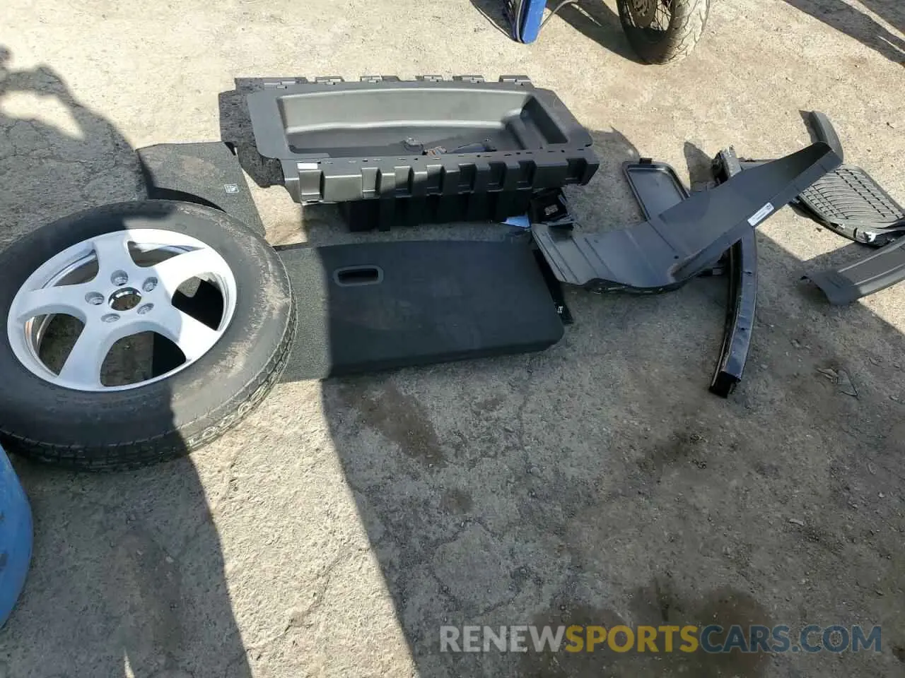 13 fotografías del automóvil dañado 1C4RJKAG0S8659115 JEEP GRAND CHER 2025