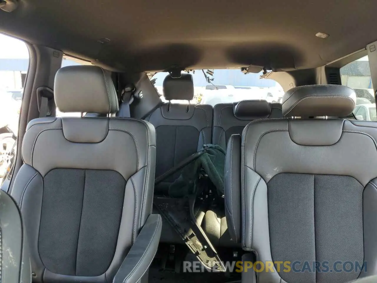 10 fotografías del automóvil dañado 1C4RJKAG2S8627685 JEEP GRAND CHER 2025