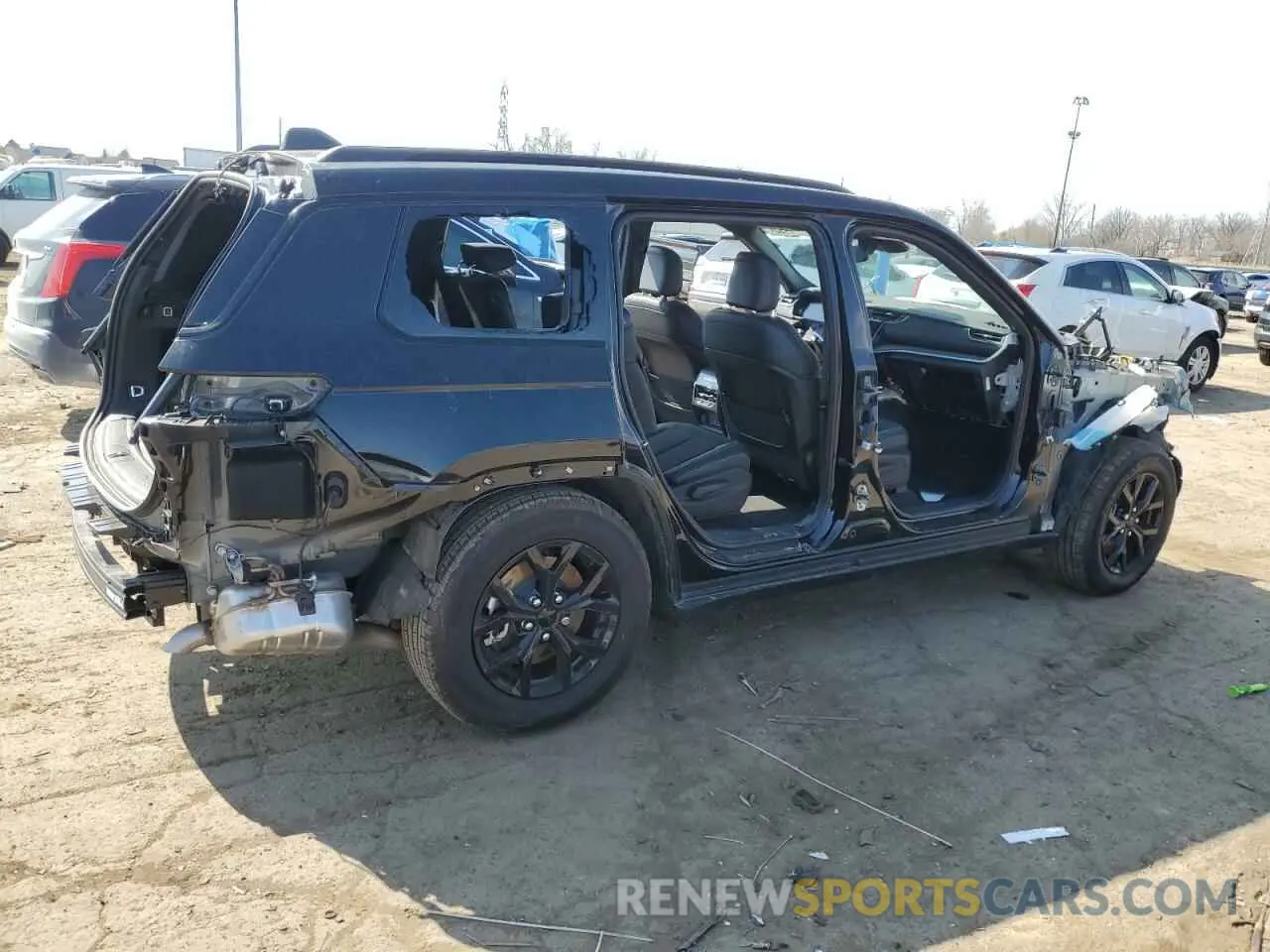 3 fotografías del automóvil dañado 1C4RJKAG2S8627685 JEEP GRAND CHER 2025