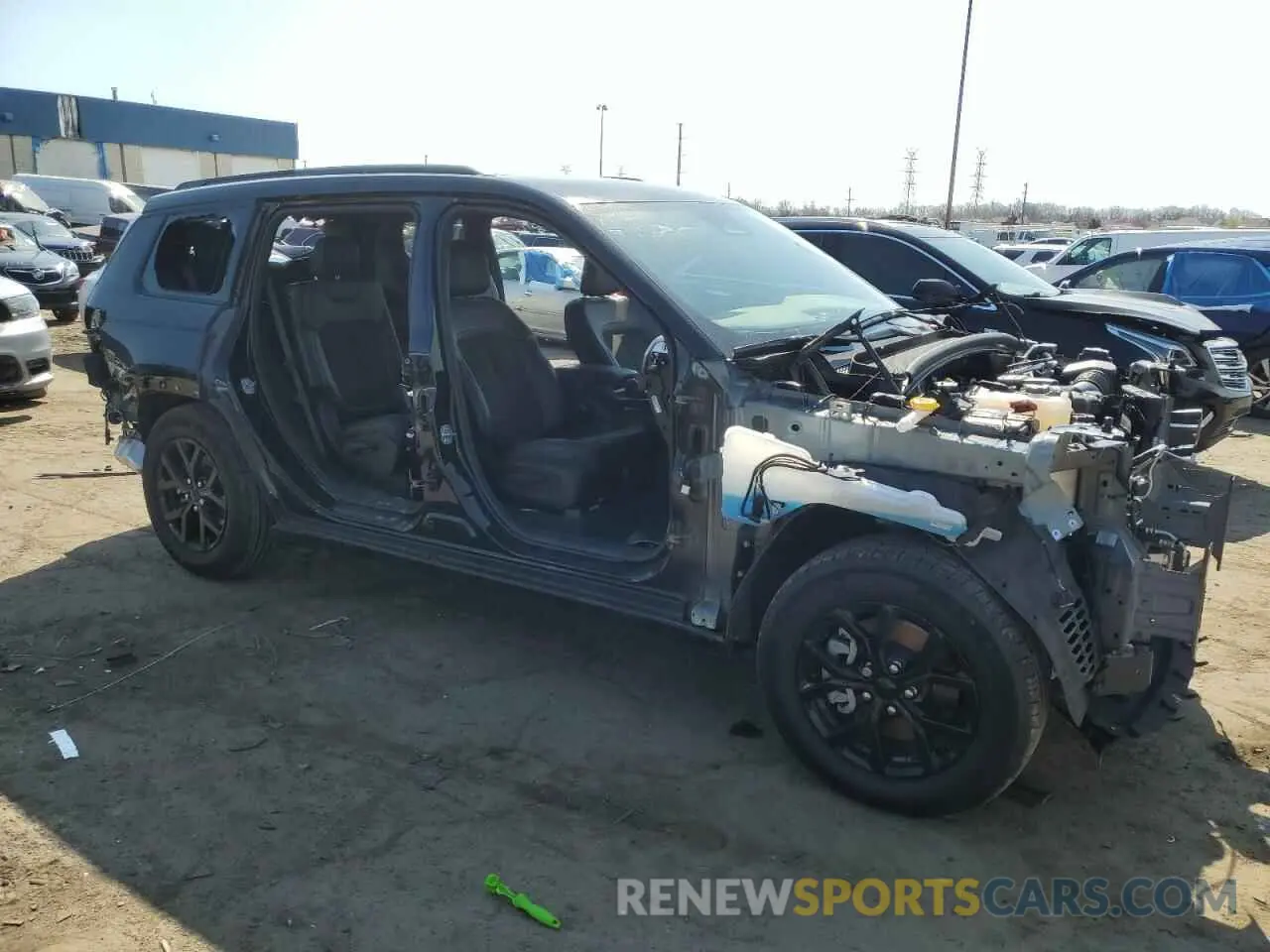 4 fotografías del automóvil dañado 1C4RJKAG2S8627685 JEEP GRAND CHER 2025