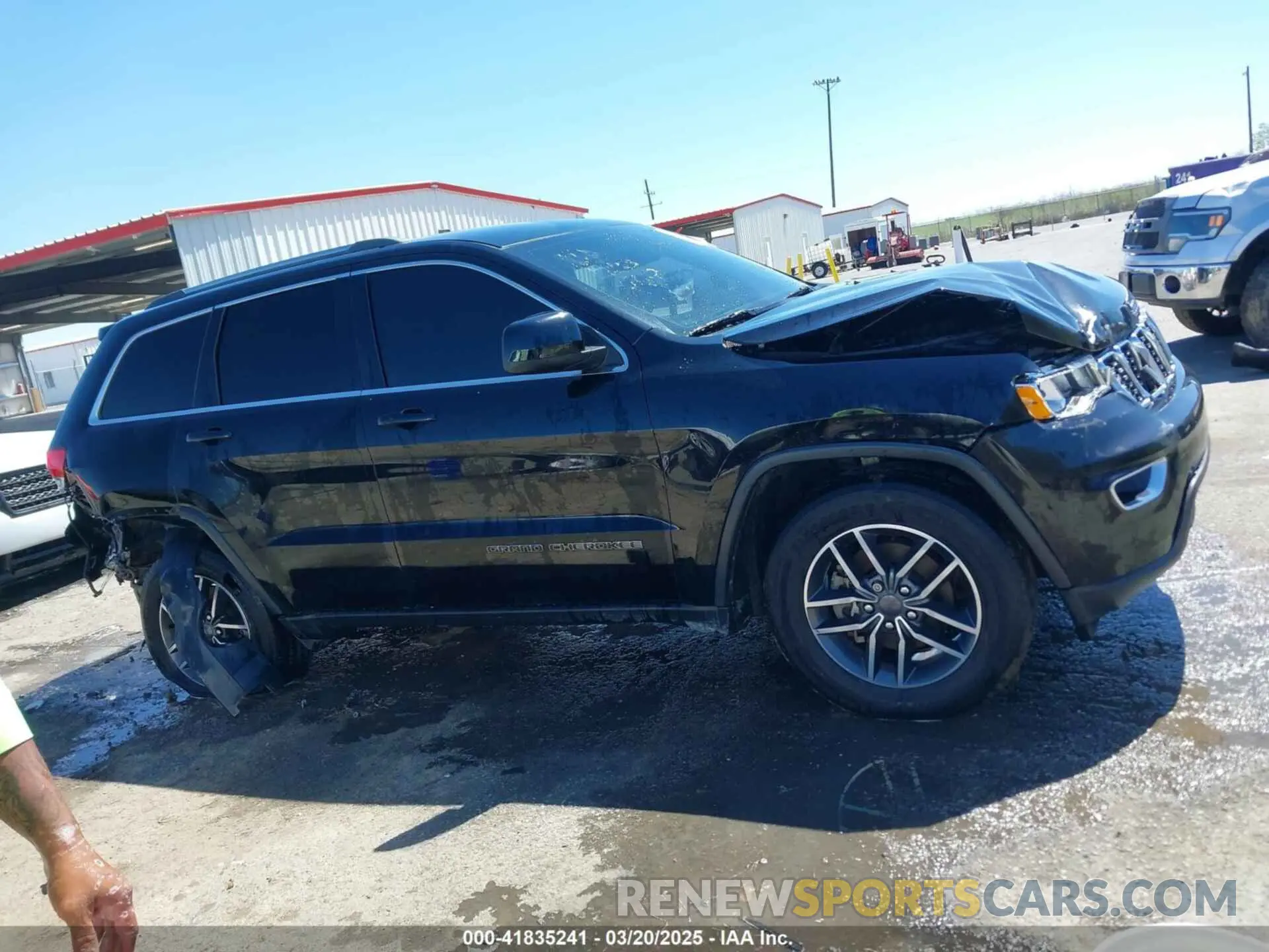 13 fotografías del automóvil dañado 1C4RJEAG0KC581112 JEEP GRAND CHEROKEE 2019
