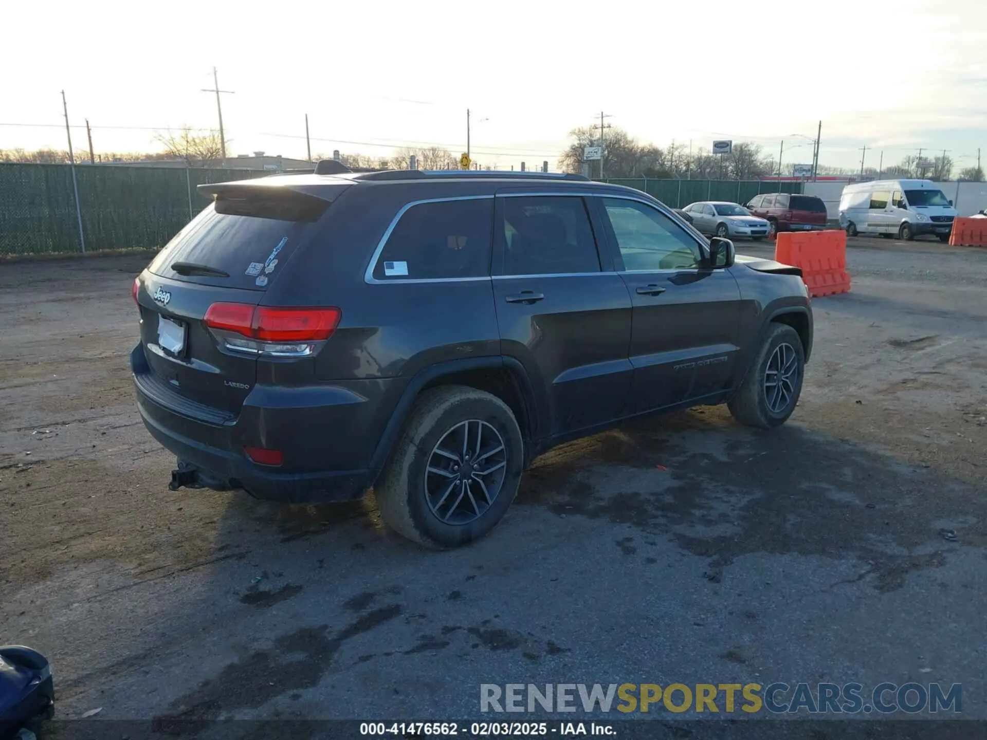 4 fotografías del automóvil dañado 1C4RJEAG2KC698822 JEEP GRAND CHEROKEE 2019