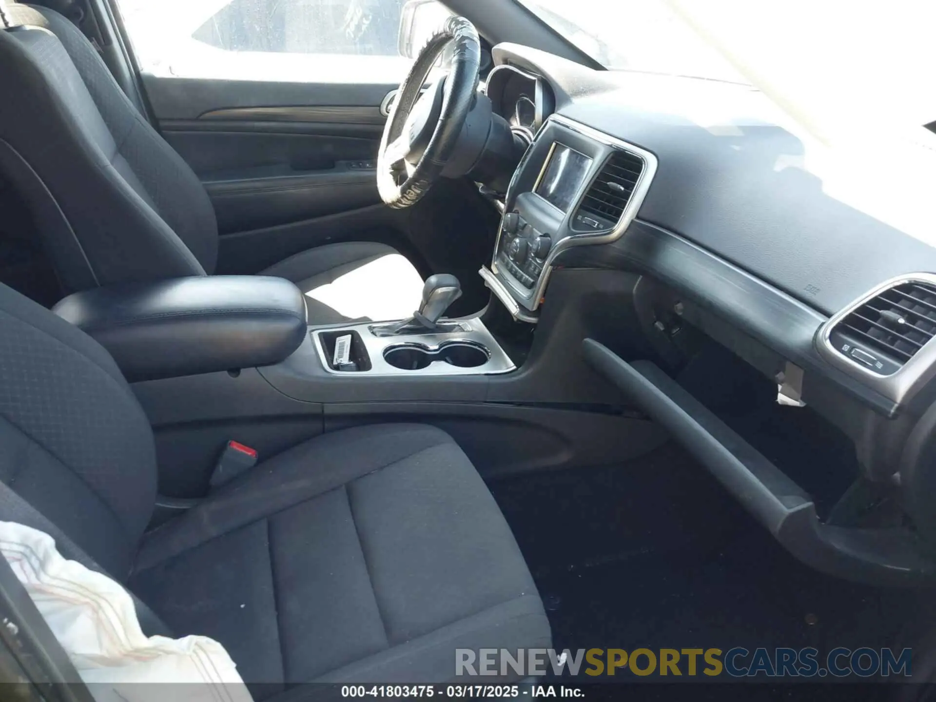 5 fotografías del automóvil dañado 1C4RJEAG3KC650035 JEEP GRAND CHEROKEE 2019