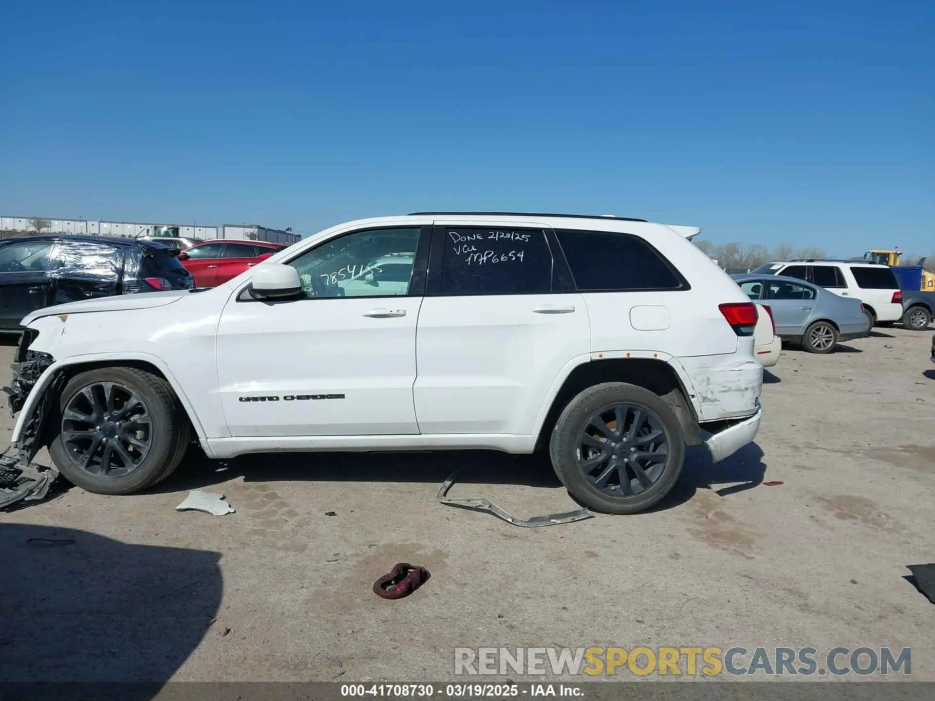 14 fotografías del automóvil dañado 1C4RJEAG5KC819682 JEEP GRAND CHEROKEE 2019