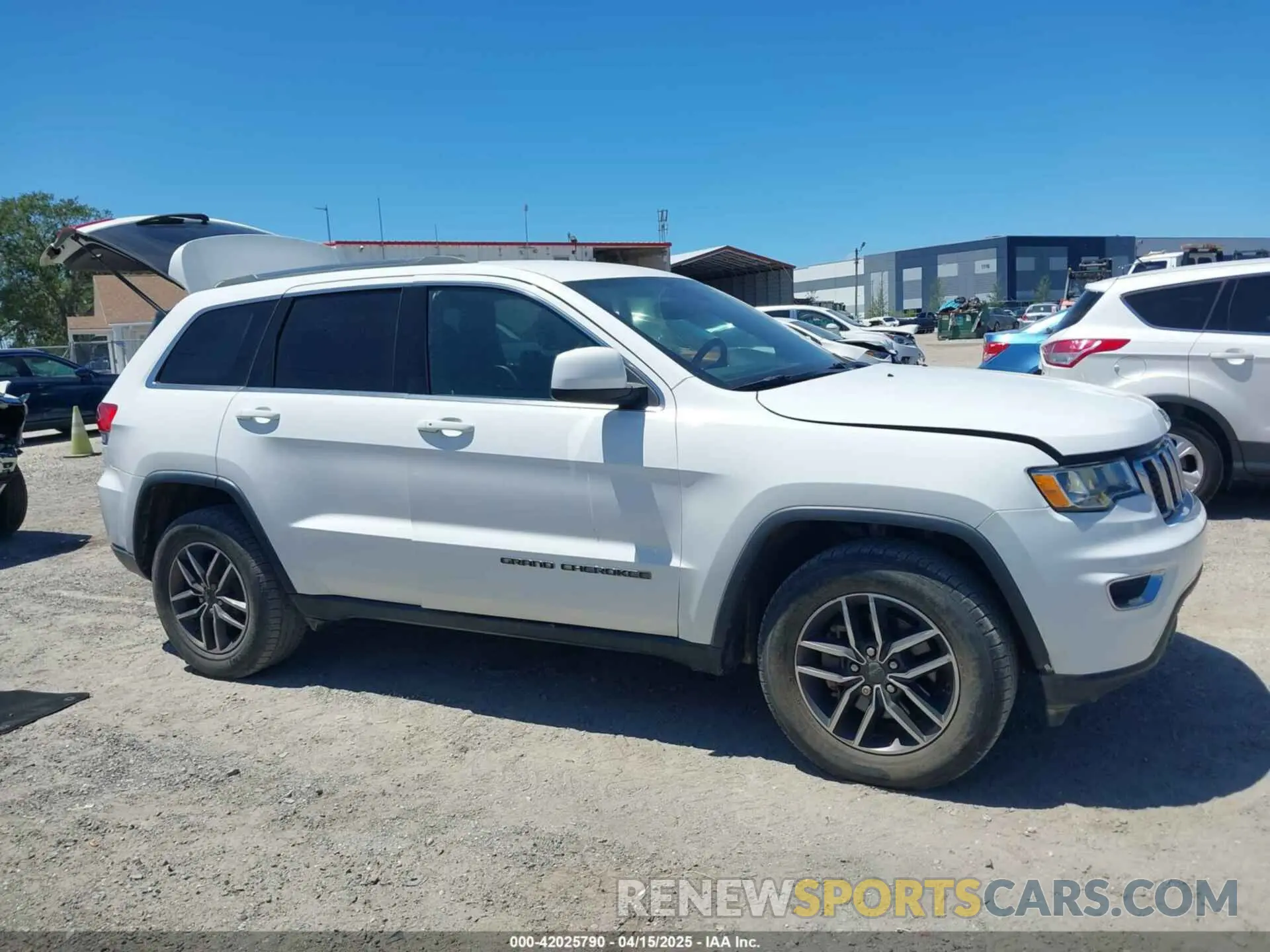 13 fotografías del automóvil dañado 1C4RJEAG6KC850892 JEEP GRAND CHEROKEE 2019