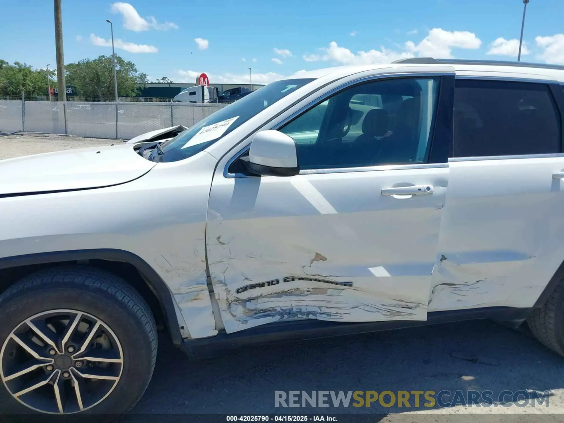 6 fotografías del automóvil dañado 1C4RJEAG6KC850892 JEEP GRAND CHEROKEE 2019