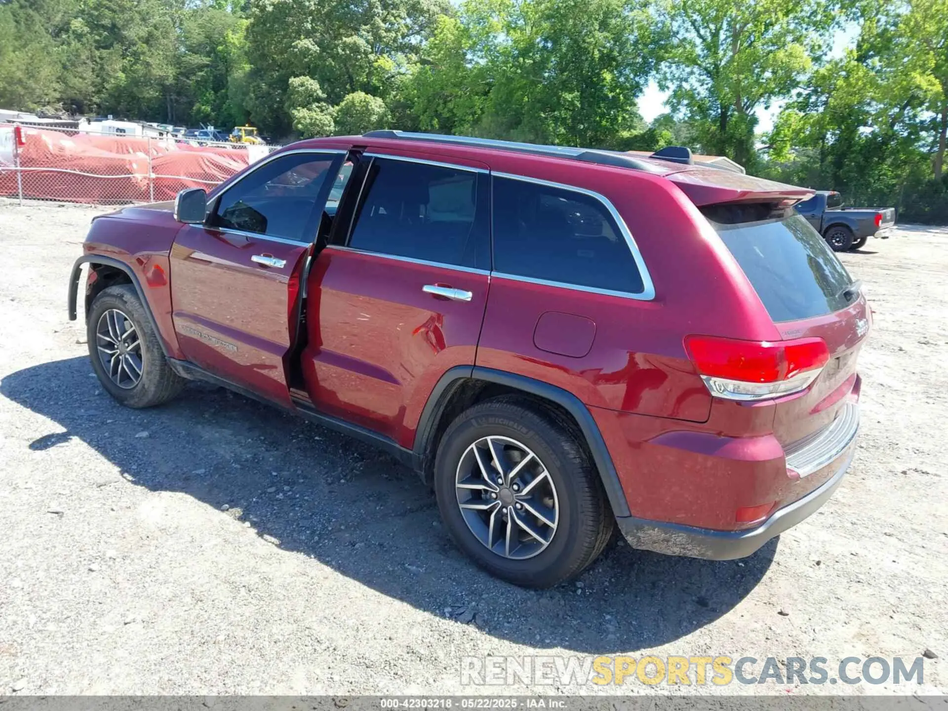 3 fotografías del automóvil dañado 1C4RJEBG0KC656728 JEEP GRAND CHEROKEE 2019