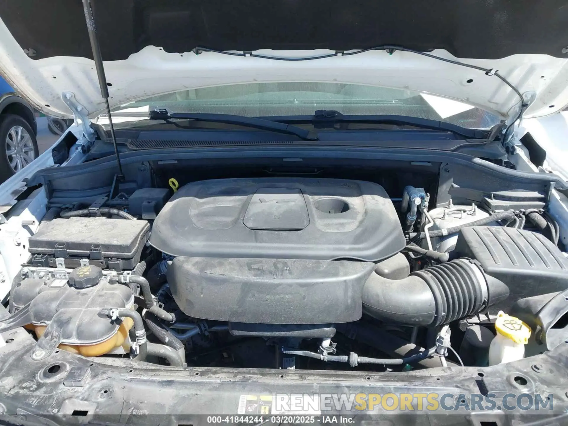 10 fotografías del automóvil dañado 1C4RJEBG1KC675367 JEEP GRAND CHEROKEE 2019