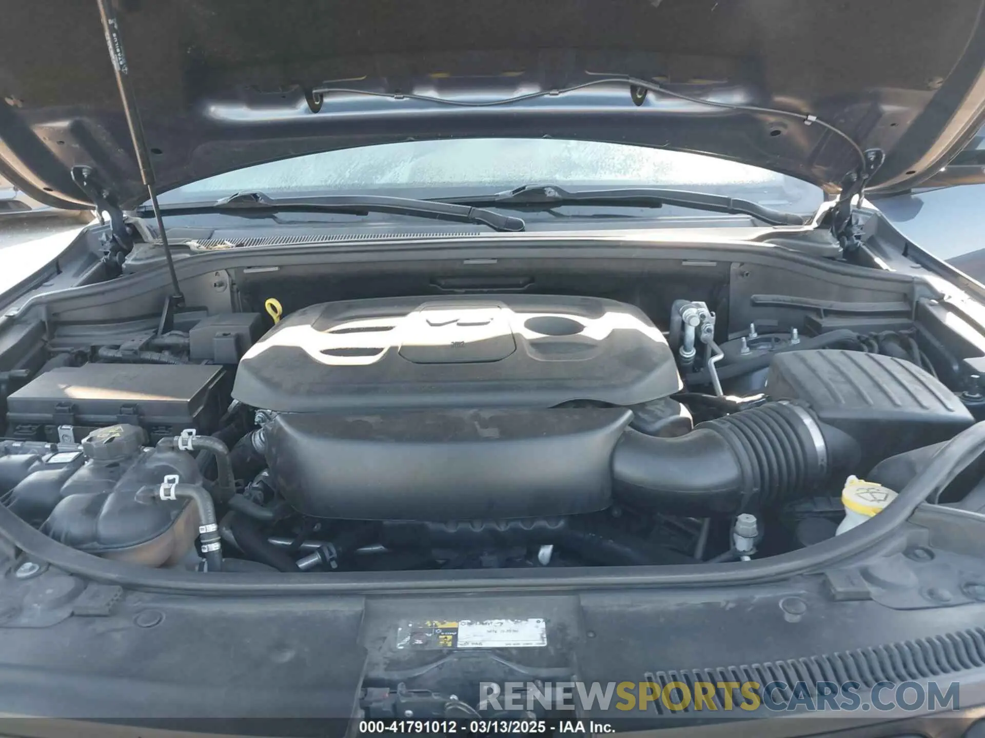 10 fotografías del automóvil dañado 1C4RJEBG1KC811027 JEEP GRAND CHEROKEE 2019