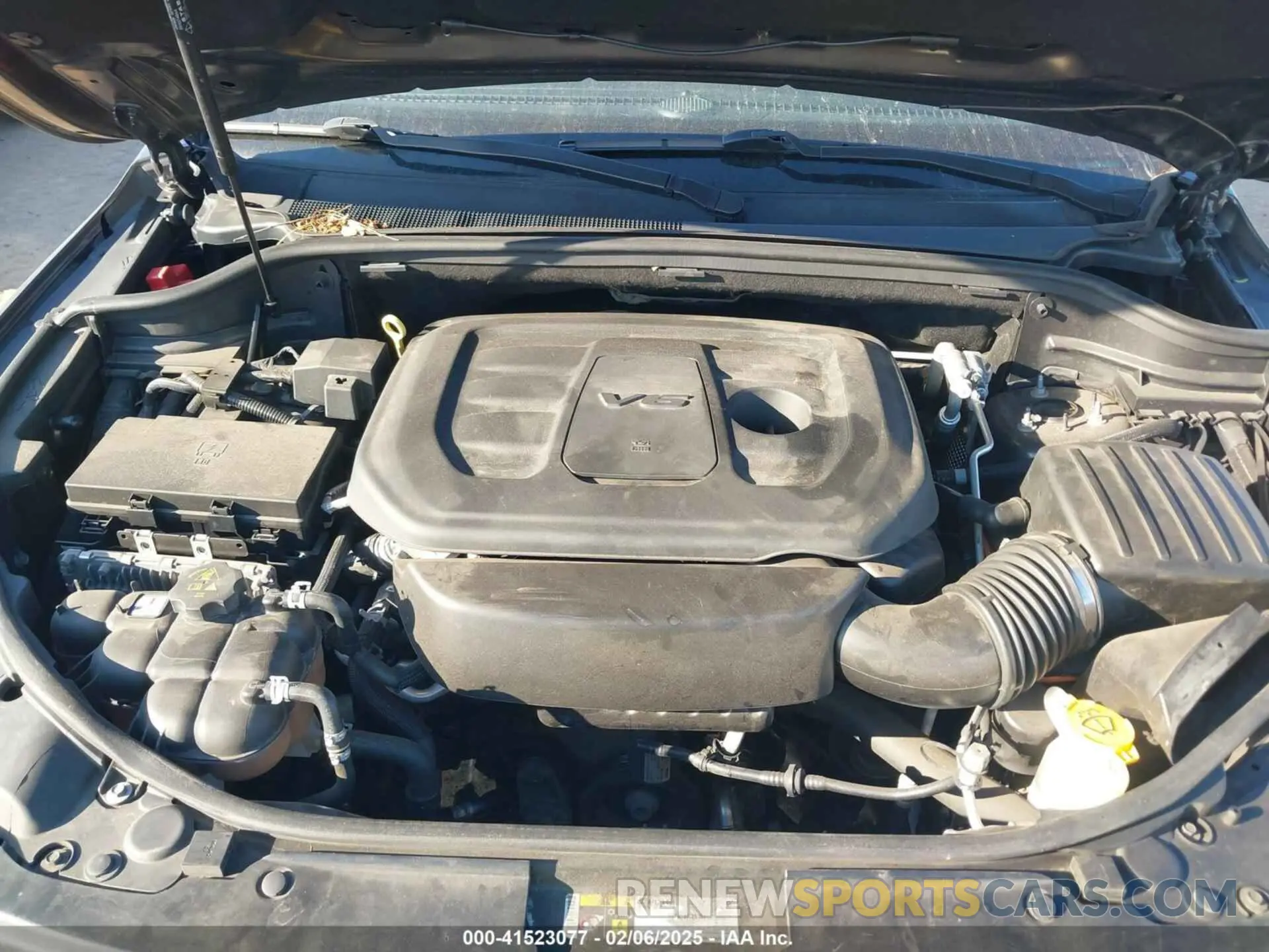 10 fotografías del automóvil dañado 1C4RJEBG4KC698111 JEEP GRAND CHEROKEE 2019