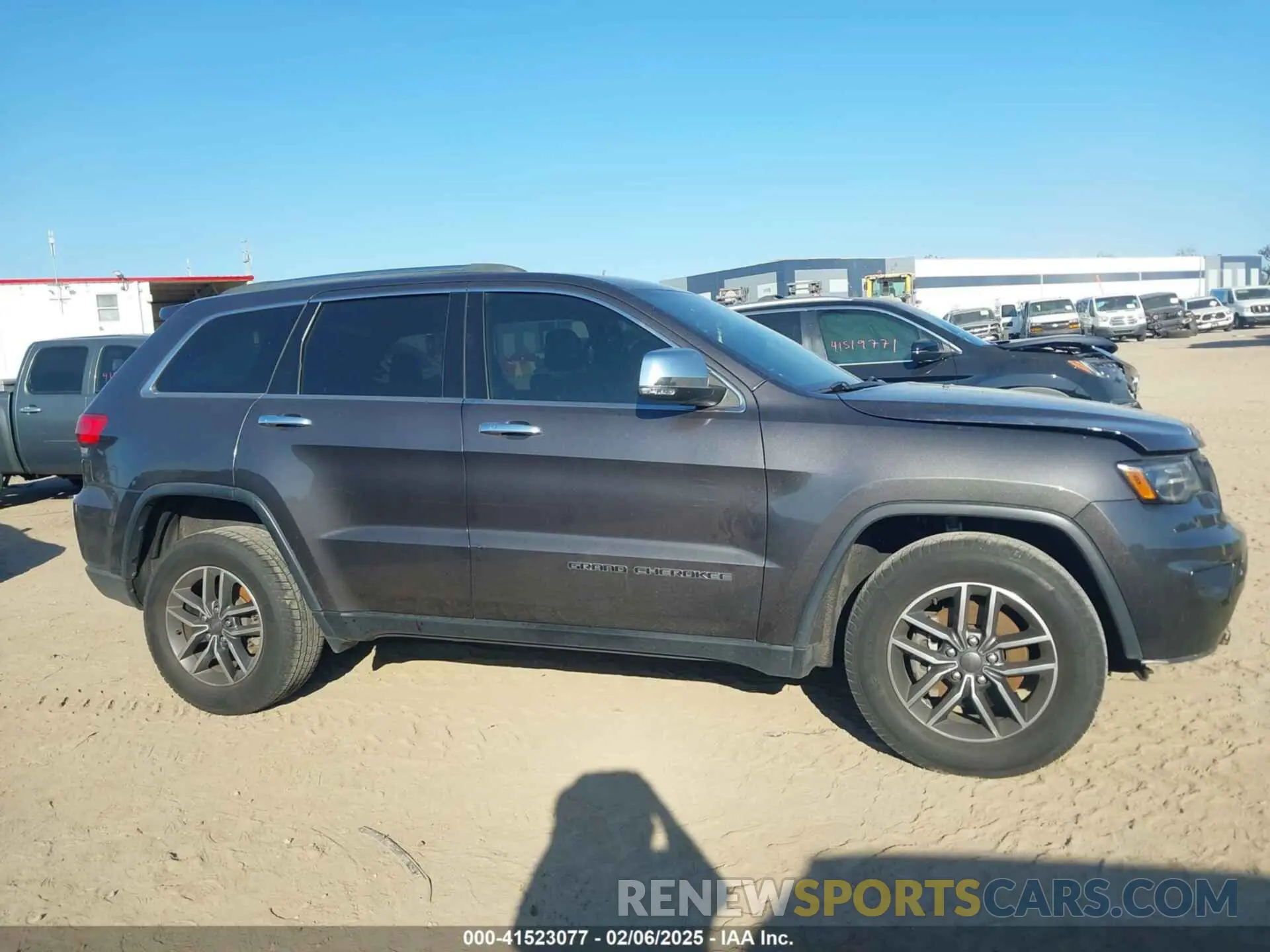 14 fotografías del automóvil dañado 1C4RJEBG4KC698111 JEEP GRAND CHEROKEE 2019