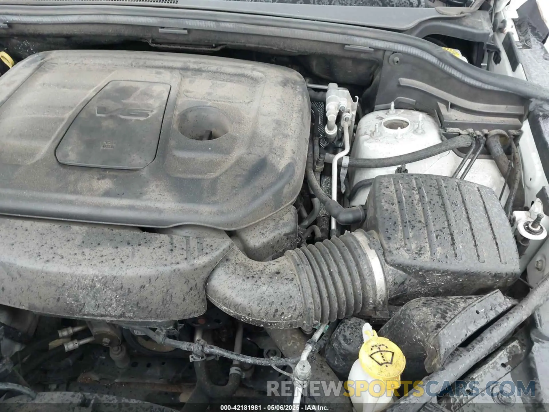 10 fotografías del automóvil dañado 1C4RJEBG5KC816926 JEEP GRAND CHEROKEE 2019