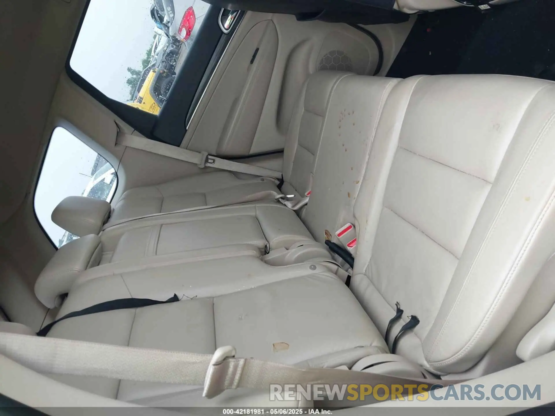 8 fotografías del automóvil dañado 1C4RJEBG5KC816926 JEEP GRAND CHEROKEE 2019
