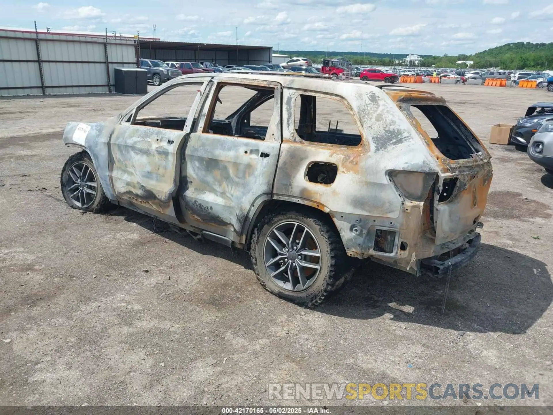 3 fotografías del automóvil dañado 1C4RJEBG6KC751424 JEEP GRAND CHEROKEE 2019