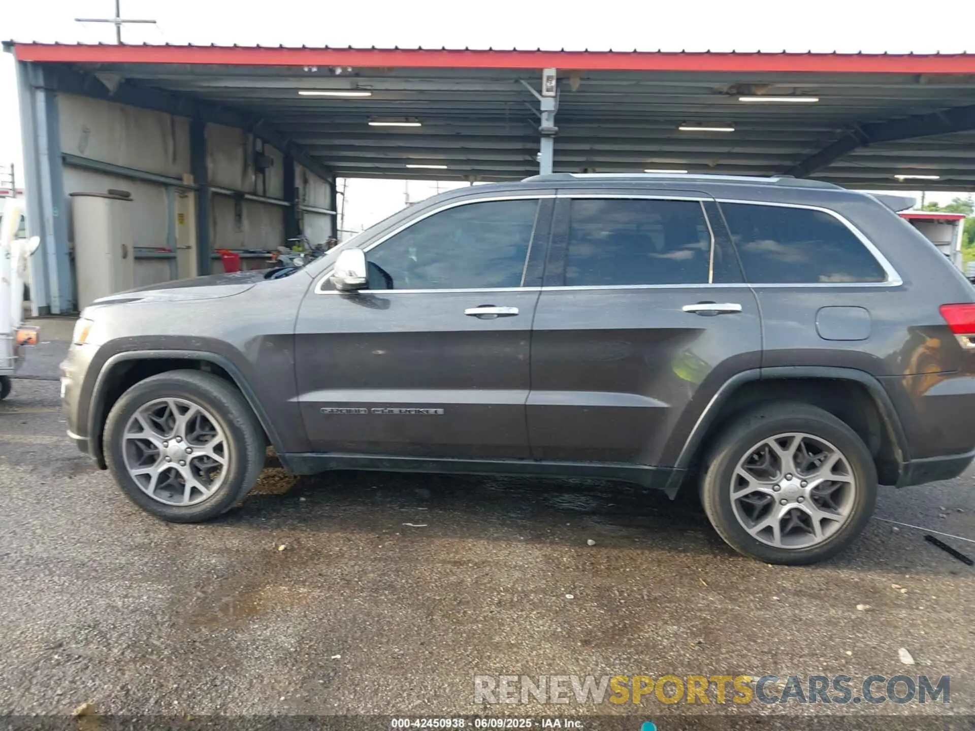 14 fotografías del automóvil dañado 1C4RJEBGXKC698940 JEEP GRAND CHEROKEE 2019