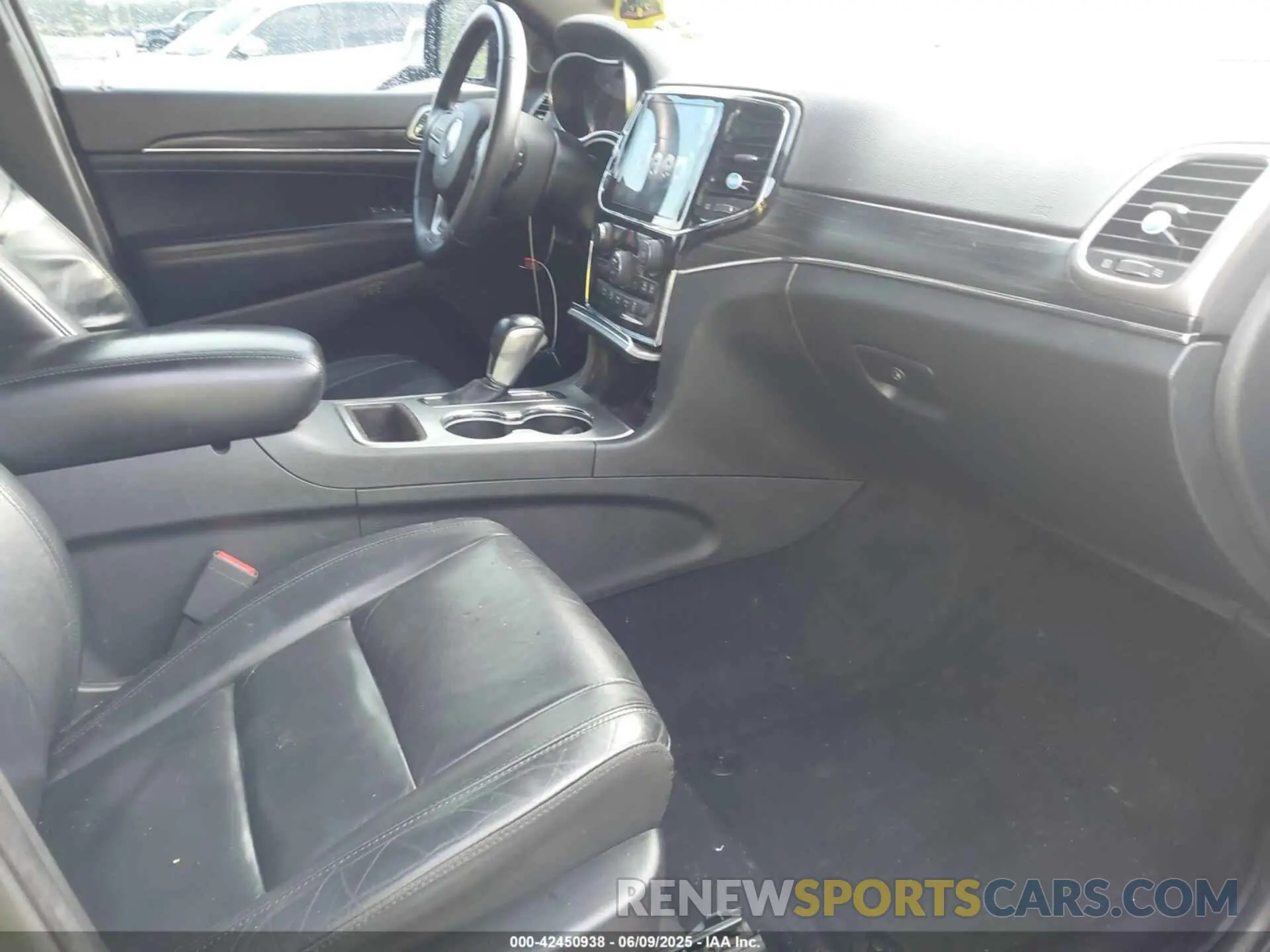 5 fotografías del automóvil dañado 1C4RJEBGXKC698940 JEEP GRAND CHEROKEE 2019