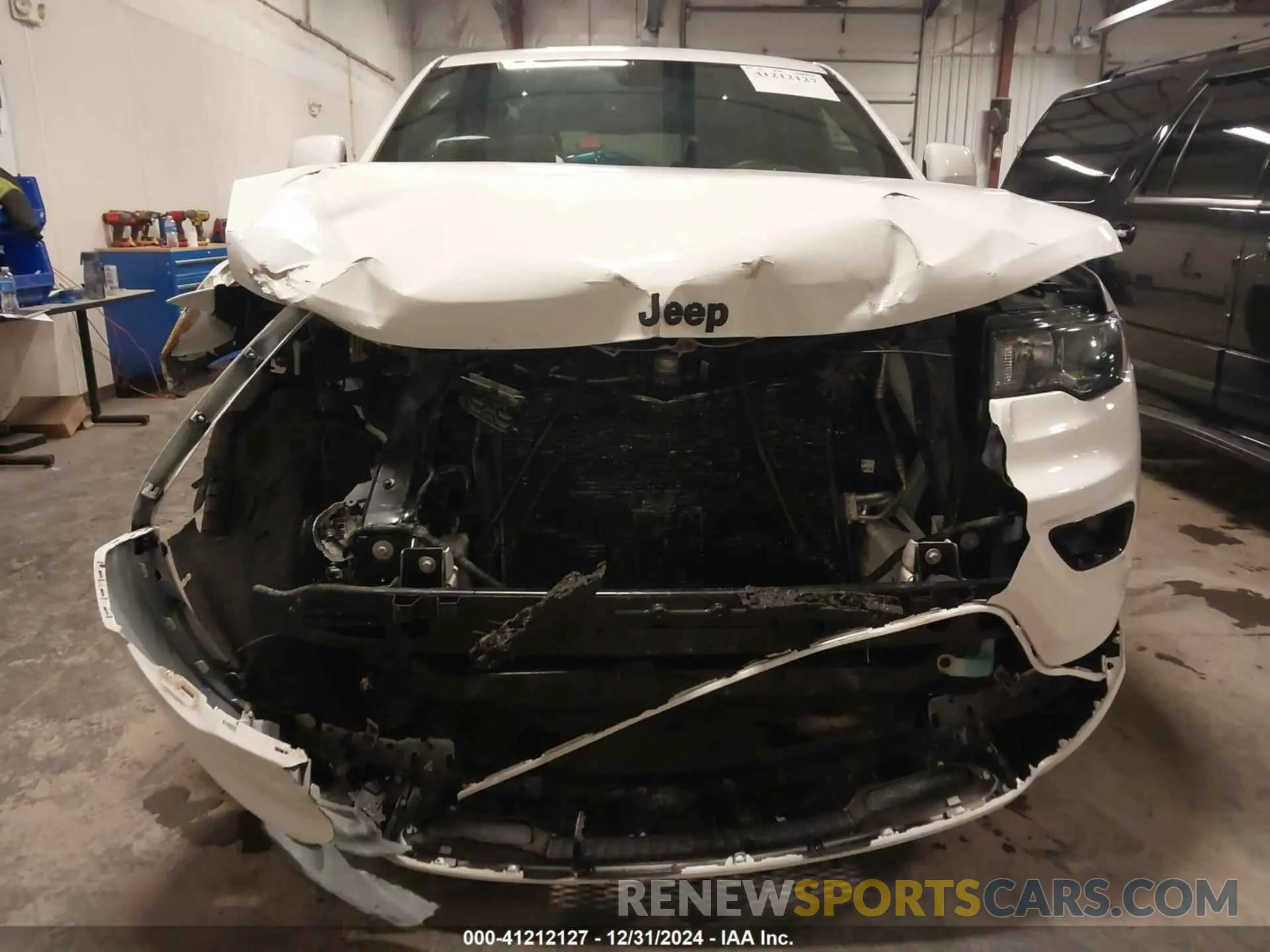 13 fotografías del automóvil dañado 1C4RJFAG1KC694590 JEEP GRAND CHEROKEE 2019