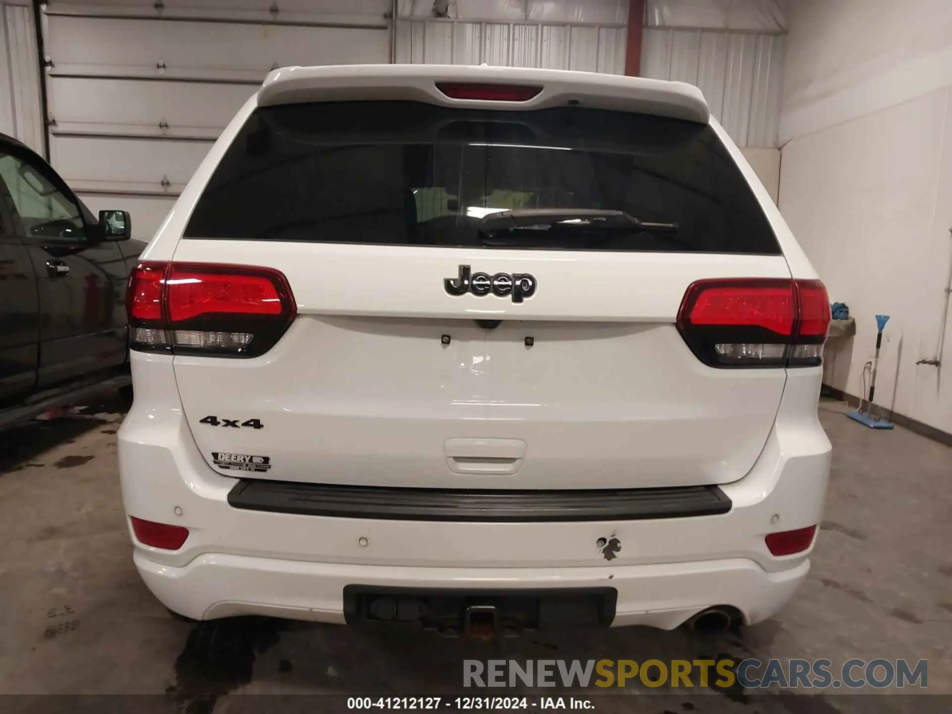 17 fotografías del automóvil dañado 1C4RJFAG1KC694590 JEEP GRAND CHEROKEE 2019