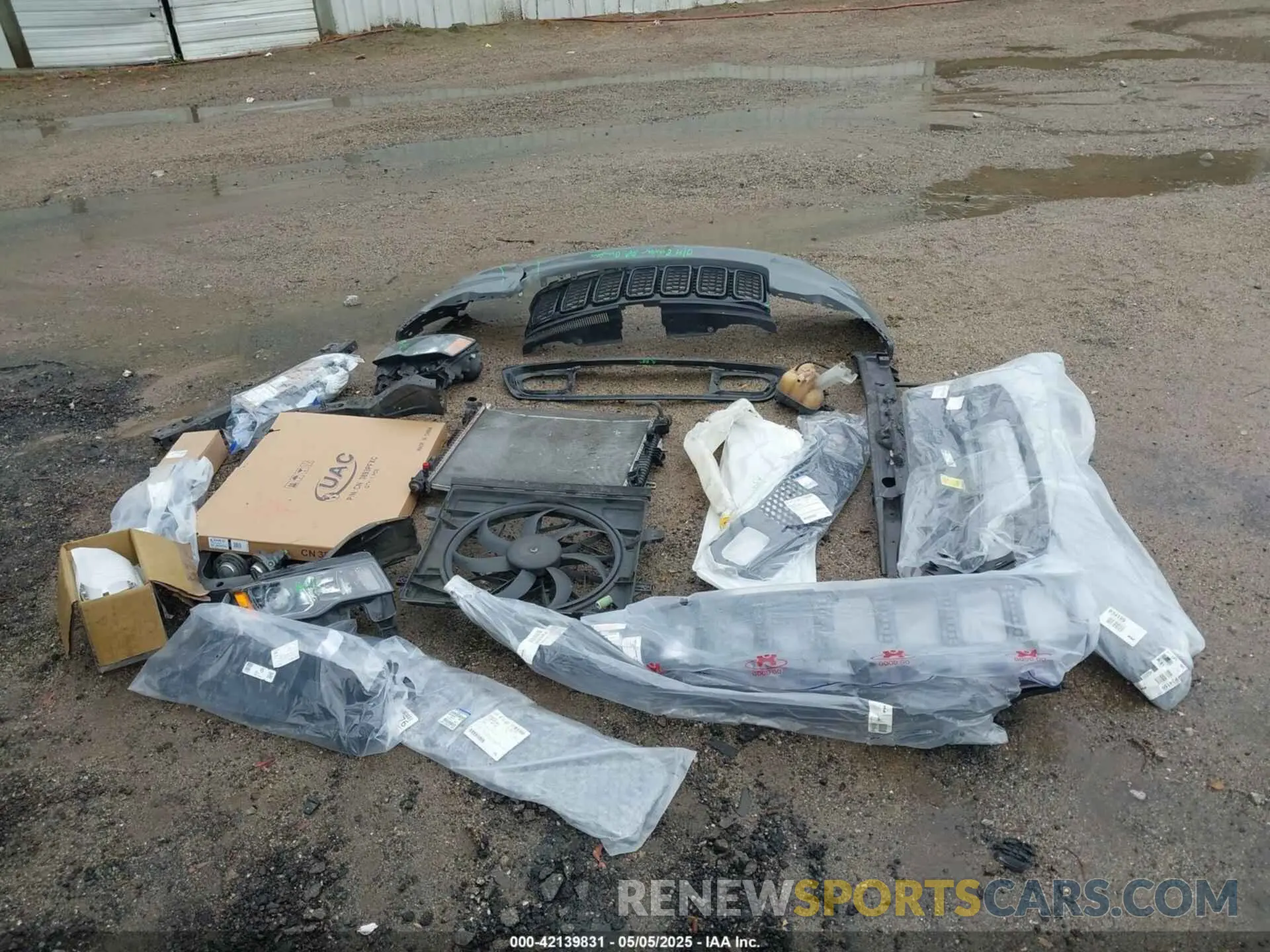 12 fotografías del automóvil dañado 1C4RJFAG3KC703905 JEEP GRAND CHEROKEE 2019
