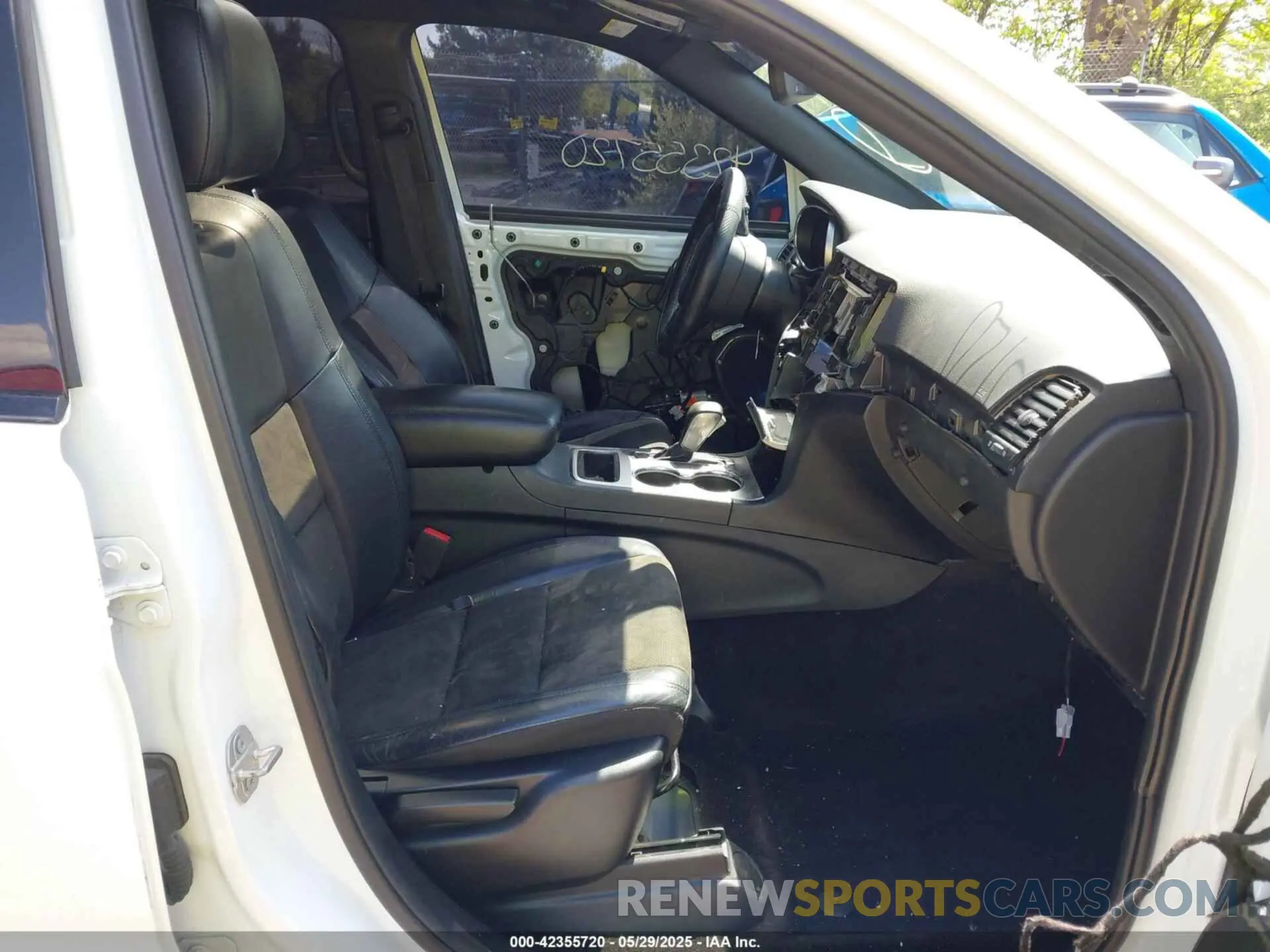 5 fotografías del automóvil dañado 1C4RJFAG4KC566506 JEEP GRAND CHEROKEE 2019