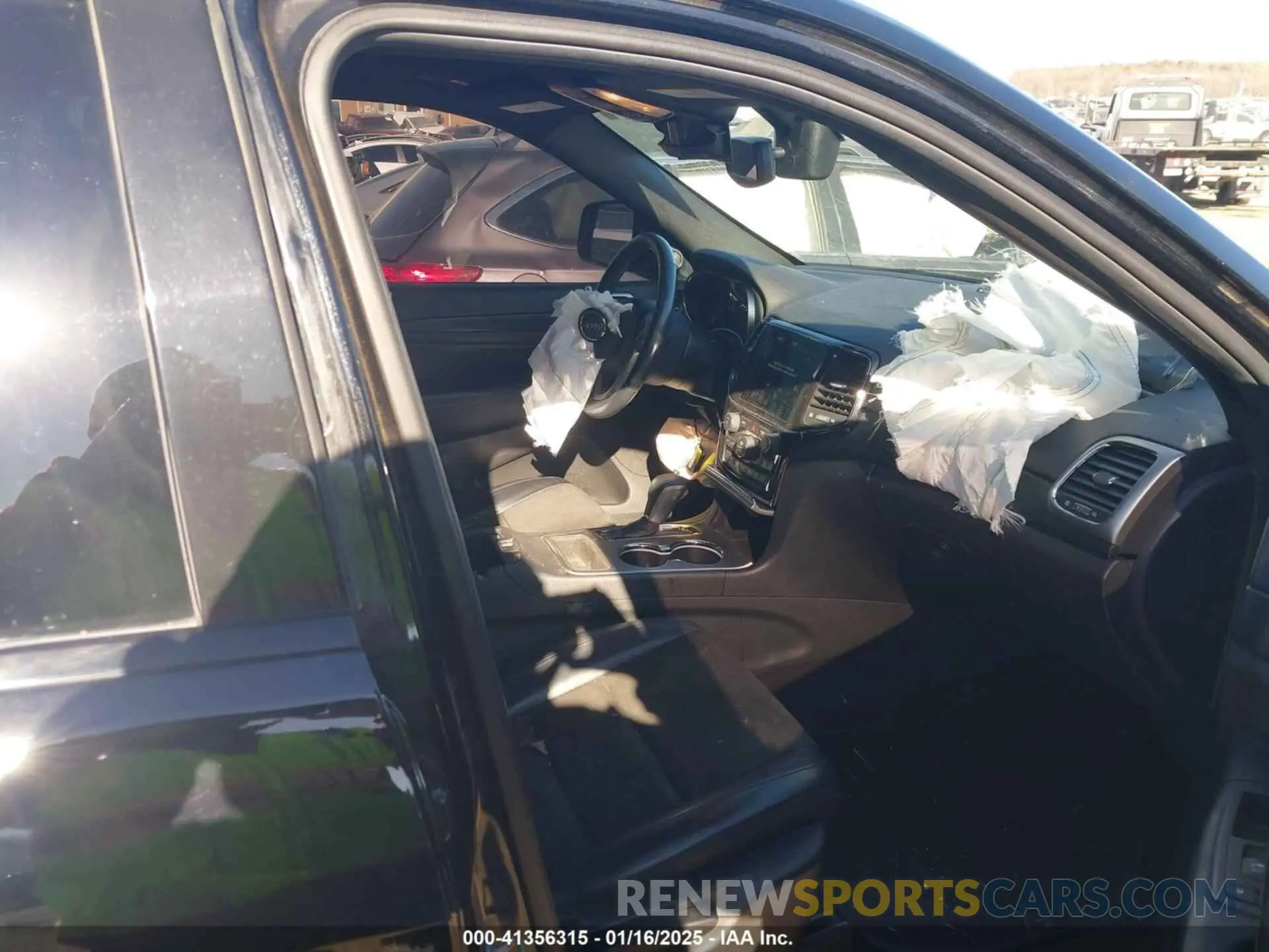 5 fotografías del automóvil dañado 1C4RJFAG6KC566619 JEEP GRAND CHEROKEE 2019