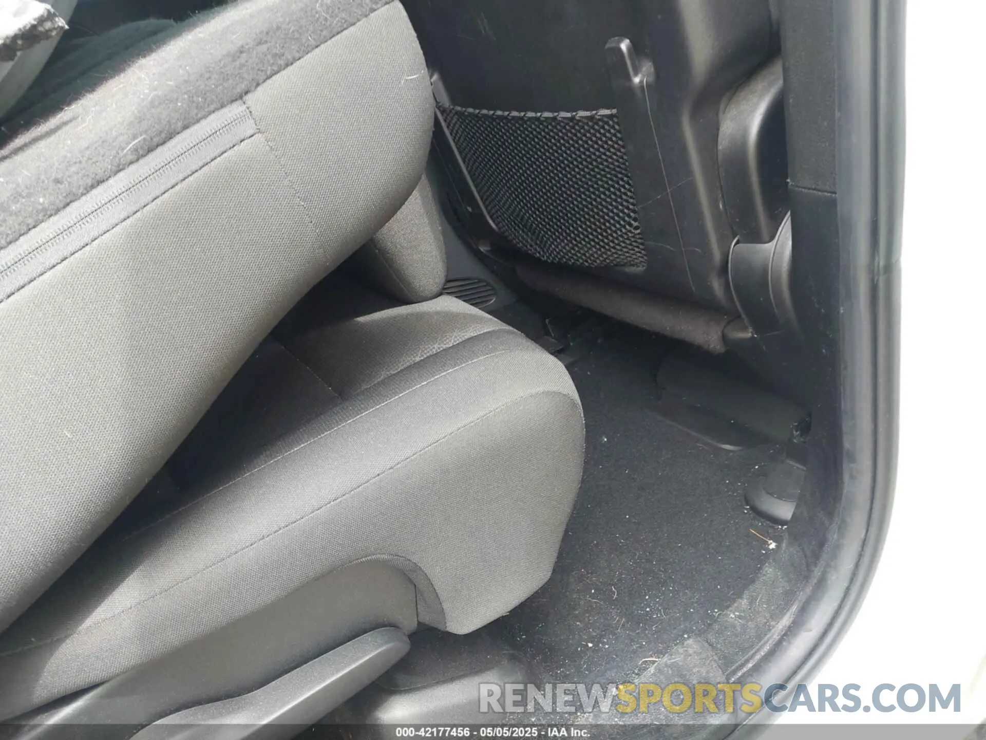 8 fotografías del automóvil dañado 1C4RJFAG7KC721131 JEEP GRAND CHEROKEE 2019
