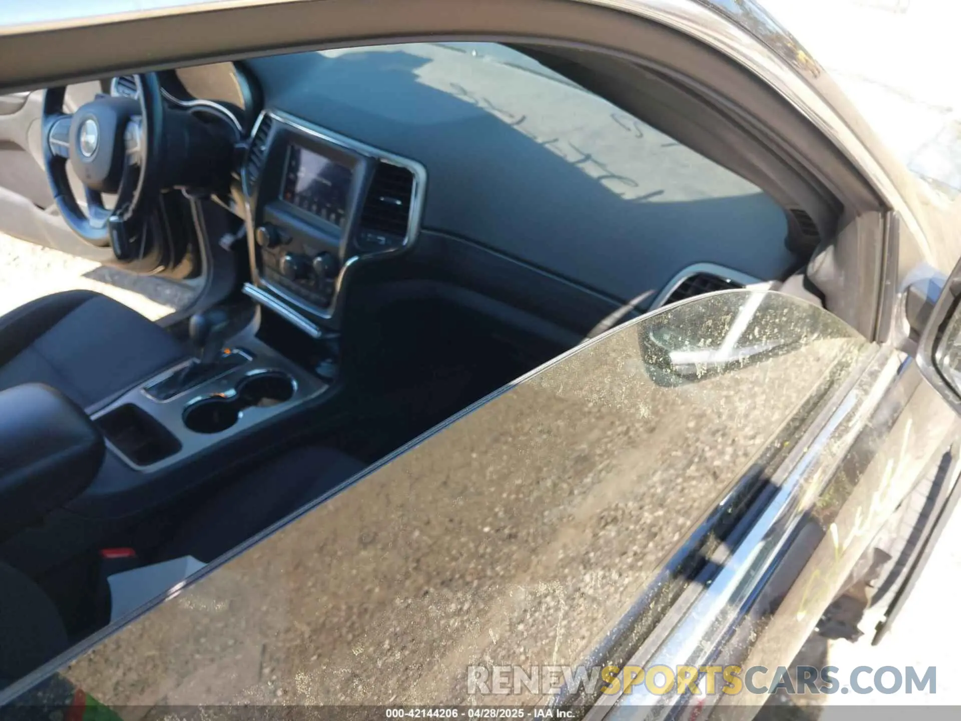 5 fotografías del automóvil dañado 1C4RJFAG7KC834321 JEEP GRAND CHEROKEE 2019