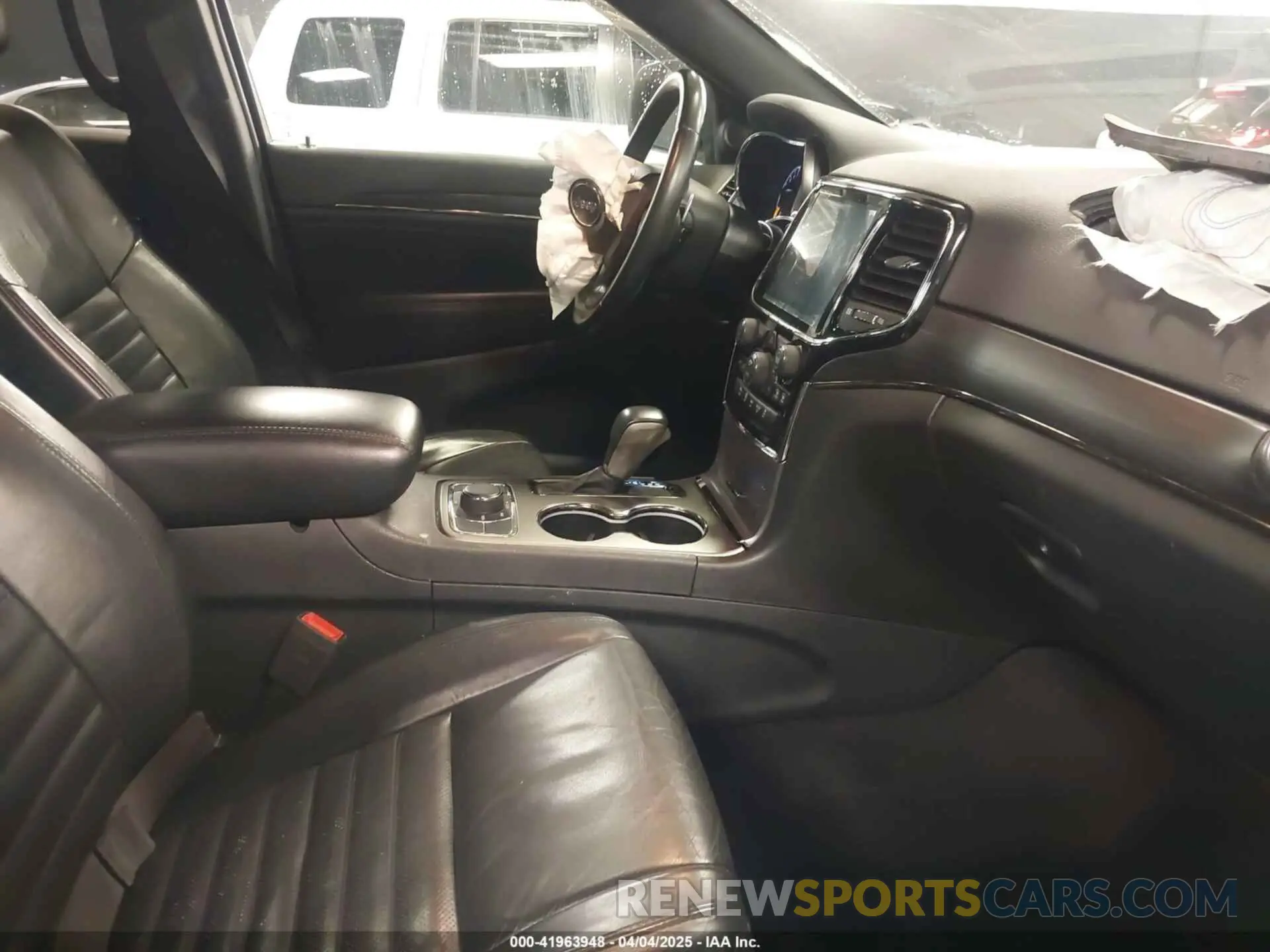5 fotografías del automóvil dañado 1C4RJFBG0KC538717 JEEP GRAND CHEROKEE 2019