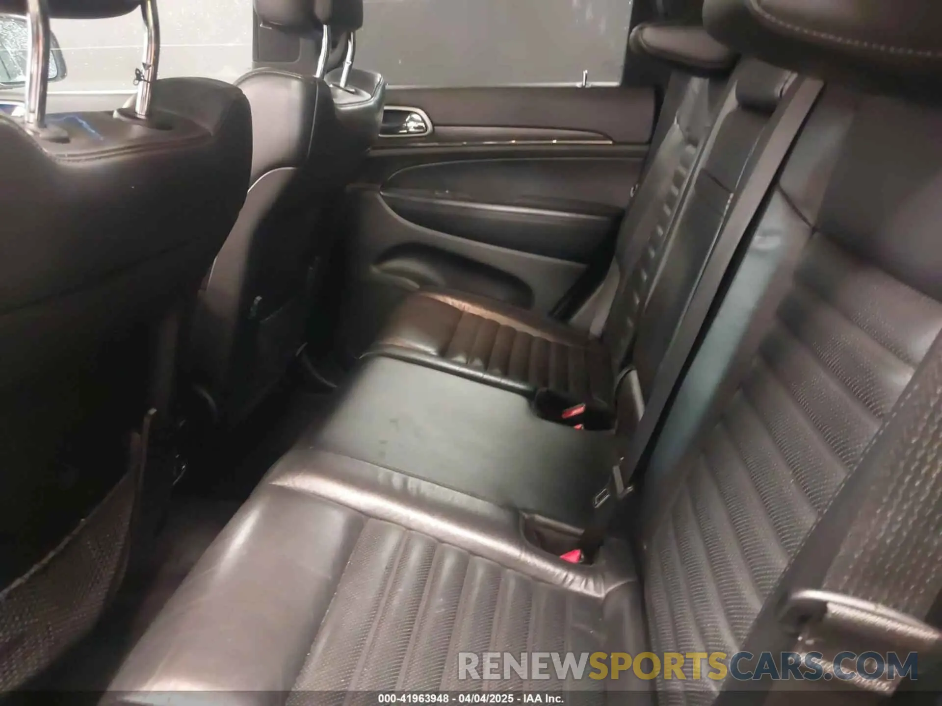 8 fotografías del automóvil dañado 1C4RJFBG0KC538717 JEEP GRAND CHEROKEE 2019