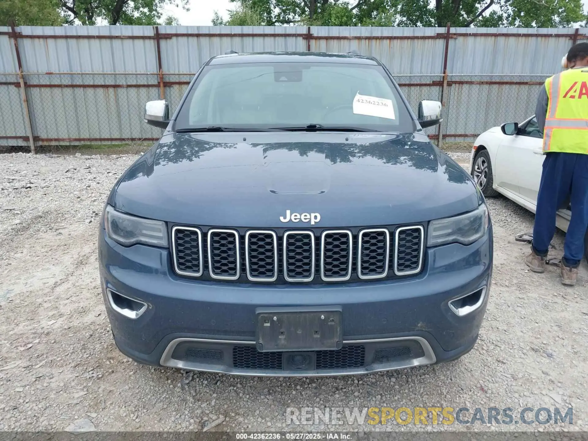 12 fotografías del automóvil dañado 1C4RJFBG0KC808660 JEEP GRAND CHEROKEE 2019