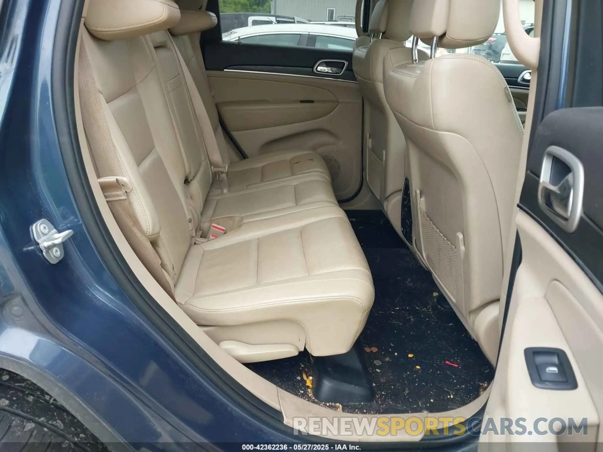 8 fotografías del automóvil dañado 1C4RJFBG0KC808660 JEEP GRAND CHEROKEE 2019