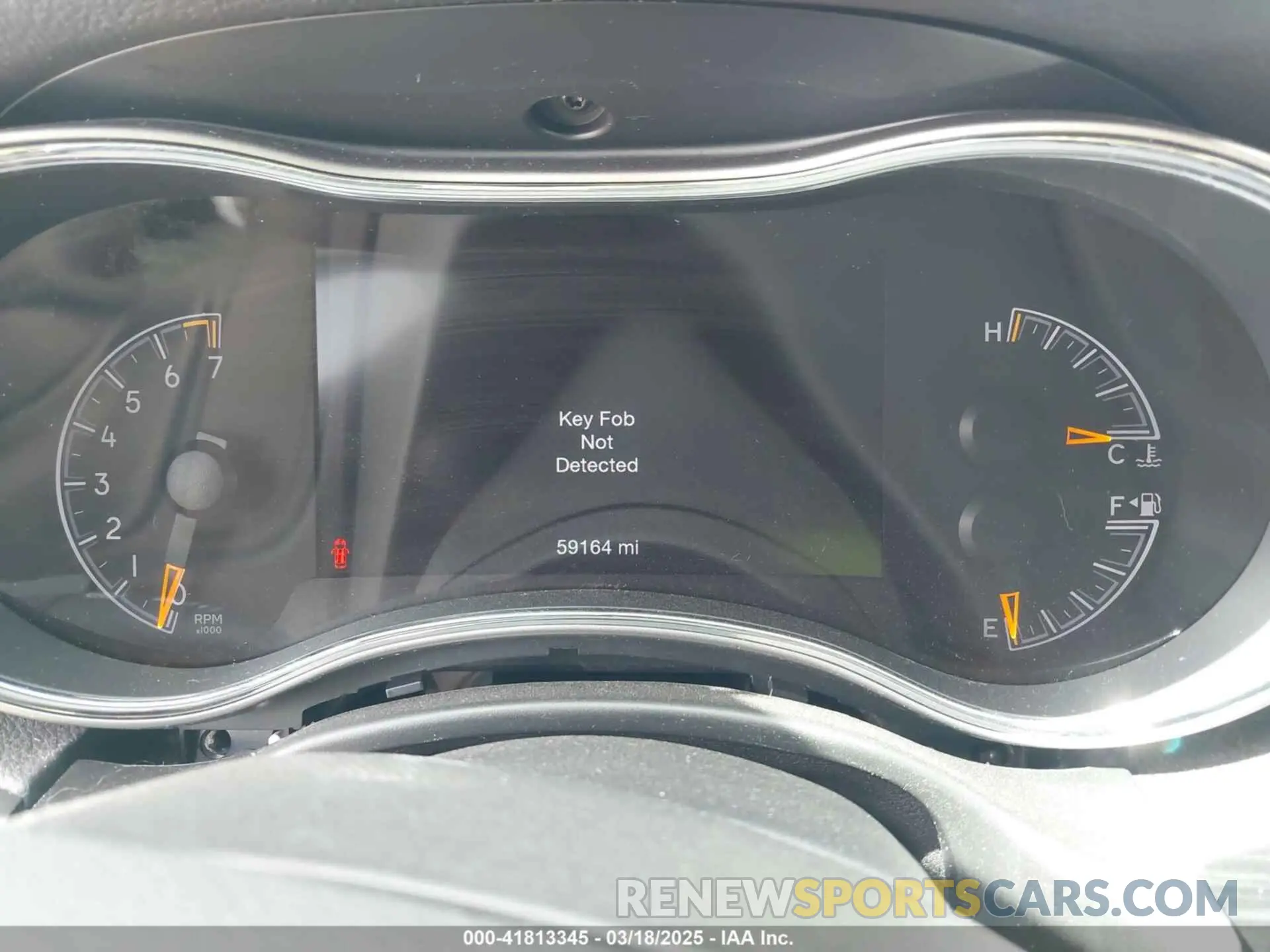 7 fotografías del automóvil dañado 1C4RJFBG0KC842131 JEEP GRAND CHEROKEE 2019