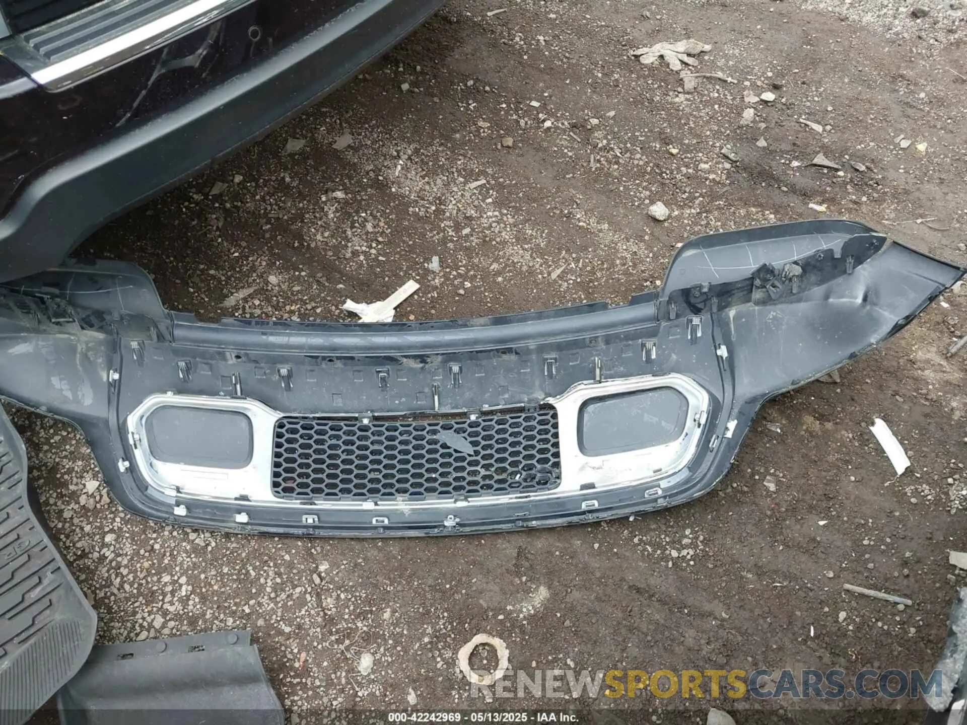 12 fotografías del automóvil dañado 1C4RJFBG1KC772977 JEEP GRAND CHEROKEE 2019