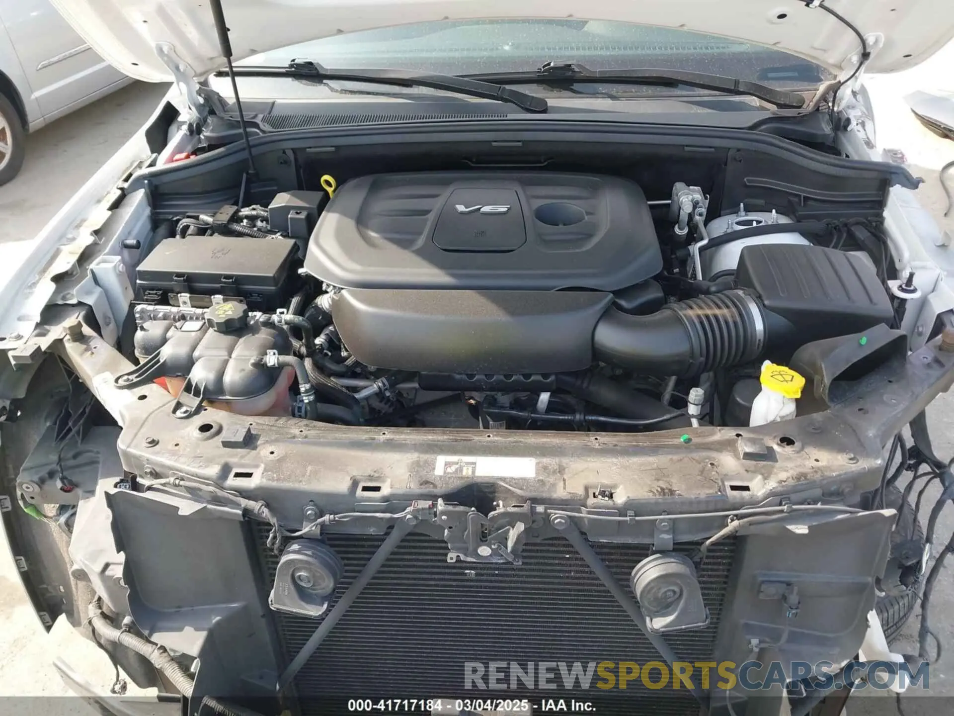 10 fotografías del automóvil dañado 1C4RJFBG3KC670595 JEEP GRAND CHEROKEE 2019