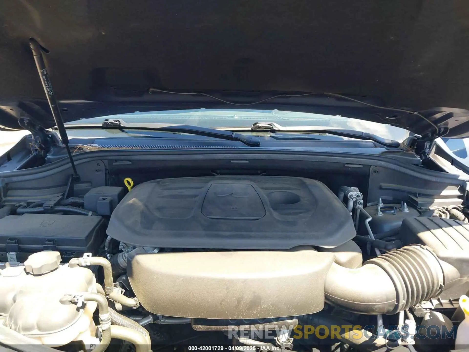 10 fotografías del automóvil dañado 1C4RJFBG4KC683694 JEEP GRAND CHEROKEE 2019