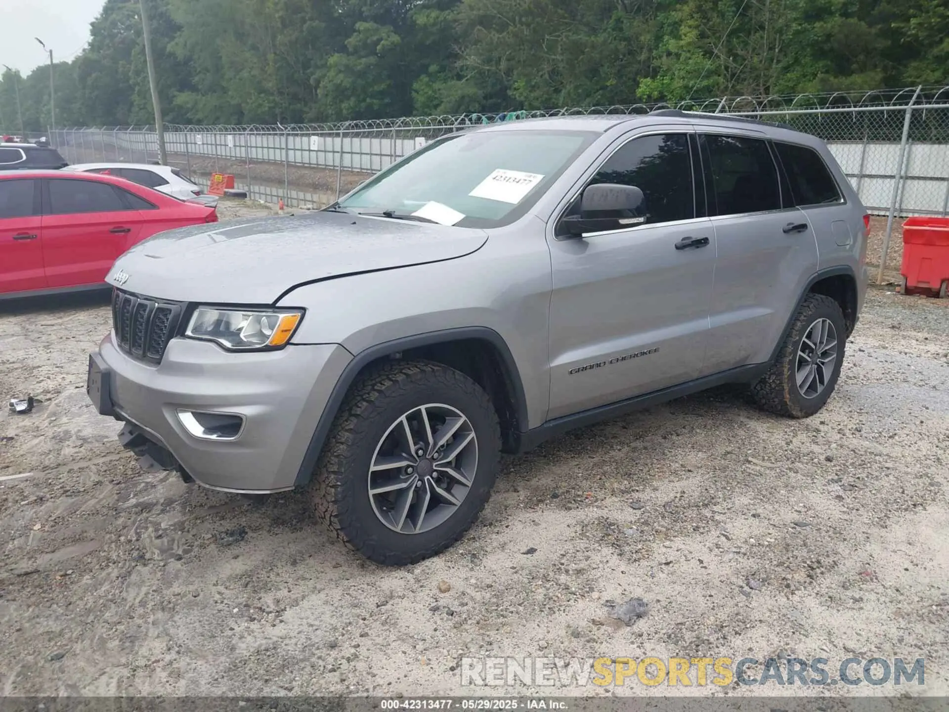 2 fotografías del automóvil dañado 1C4RJFBG4KC712160 JEEP GRAND CHEROKEE 2019