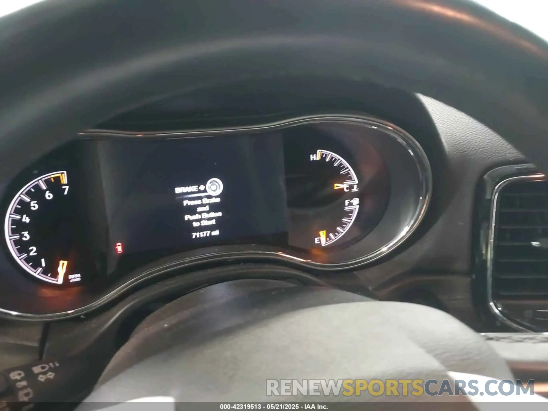 15 fotografías del automóvil dañado 1C4RJFBG4KC794102 JEEP GRAND CHEROKEE 2019