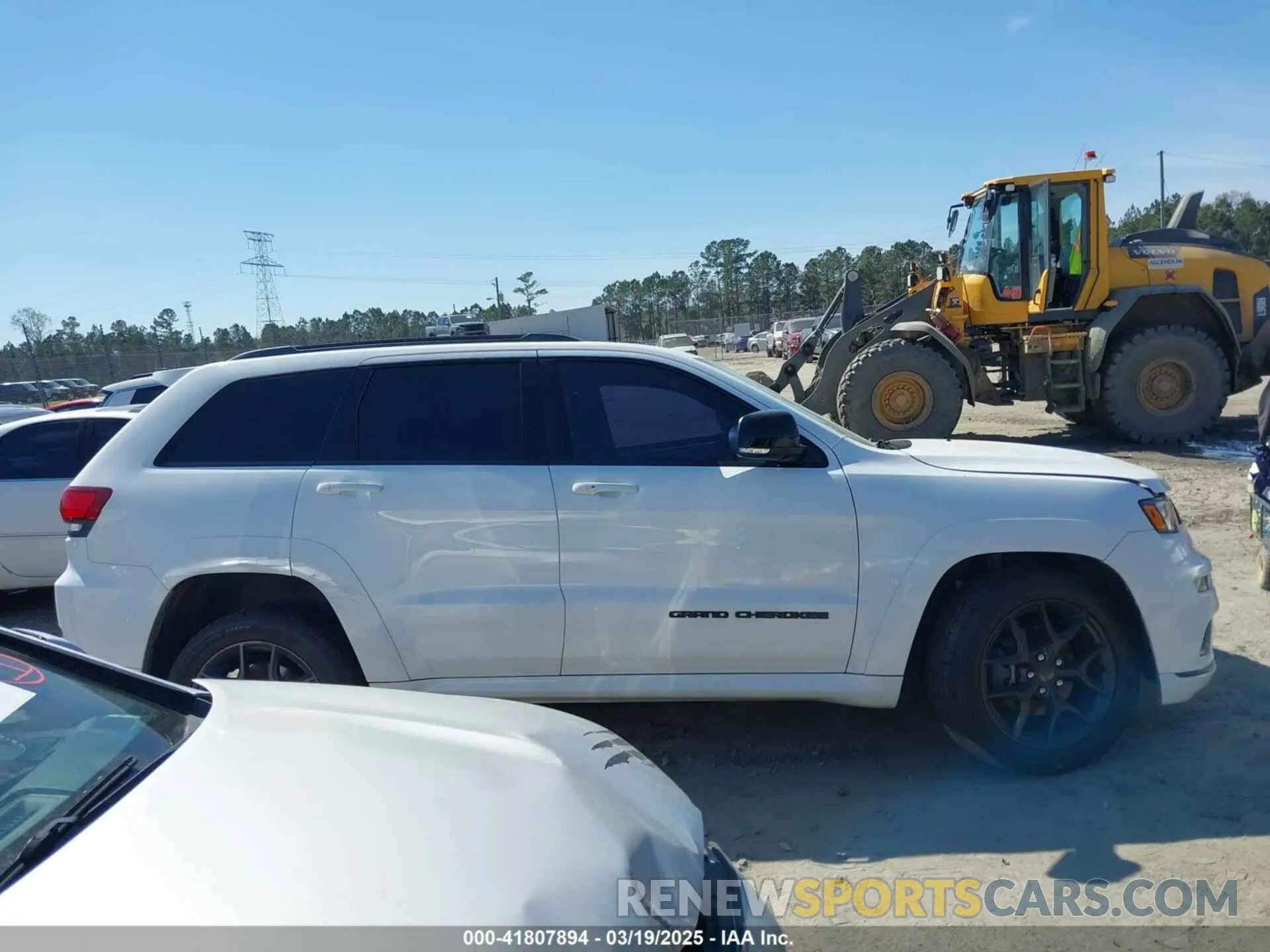 13 fotografías del automóvil dañado 1C4RJFBG5KC628106 JEEP GRAND CHEROKEE 2019
