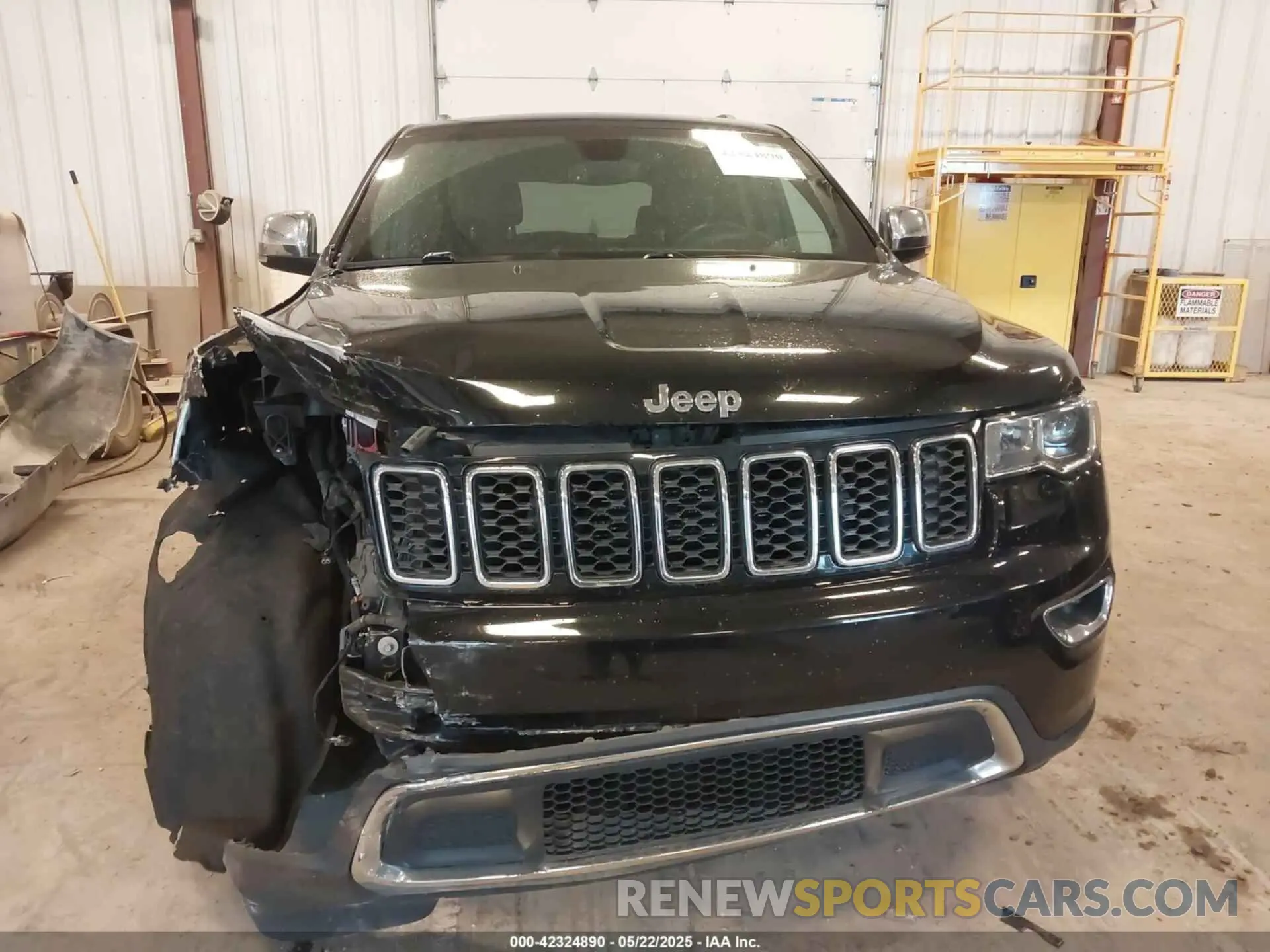 13 fotografías del automóvil dañado 1C4RJFBG5KC759942 JEEP GRAND CHEROKEE 2019