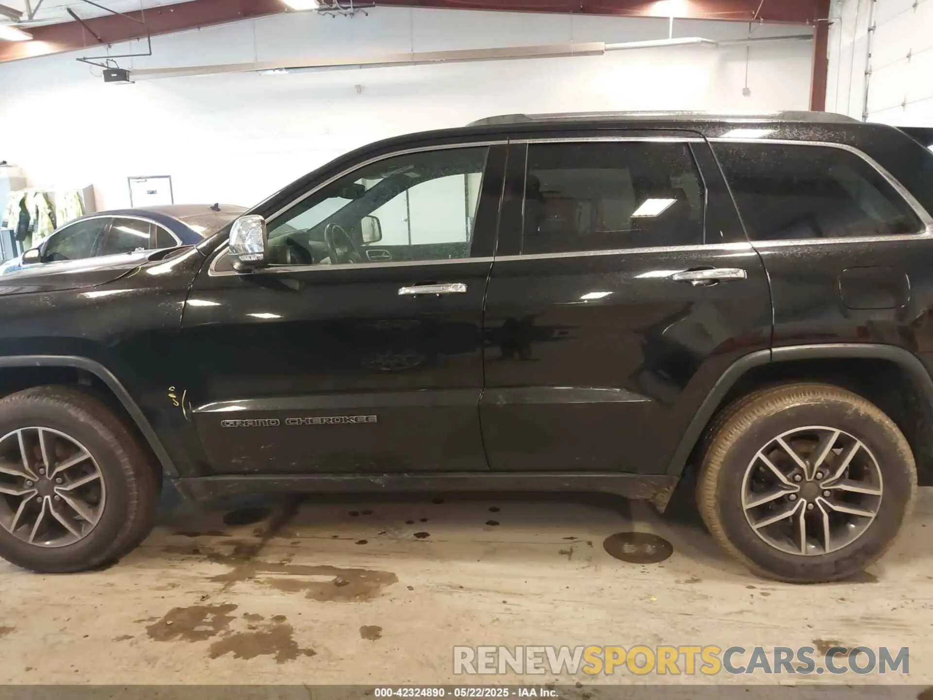 15 fotografías del automóvil dañado 1C4RJFBG5KC759942 JEEP GRAND CHEROKEE 2019